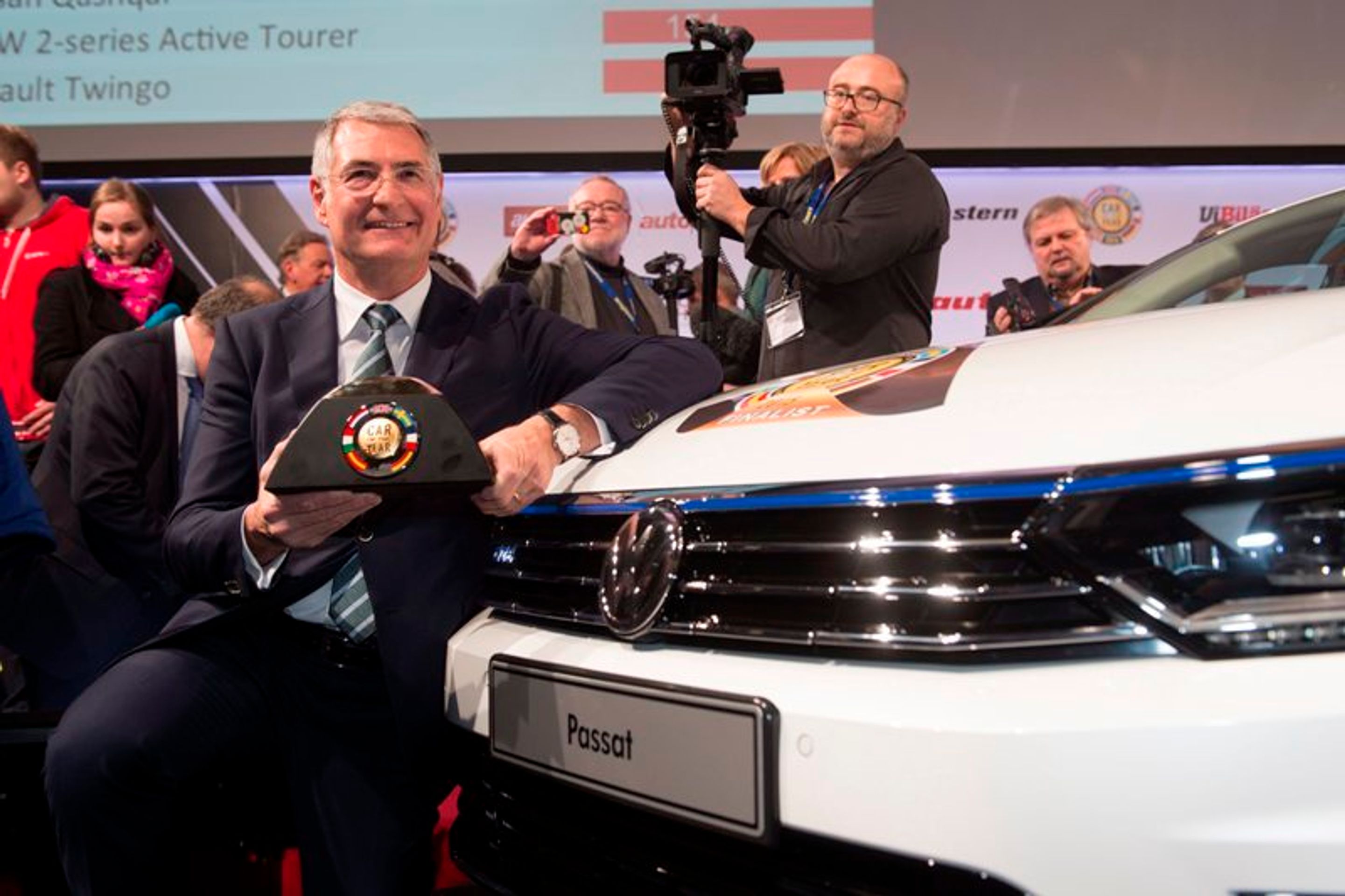Auto roku Volkswagen Passat - 3 - GALERIE: Auto roku Volkswagen Passat (1/8)