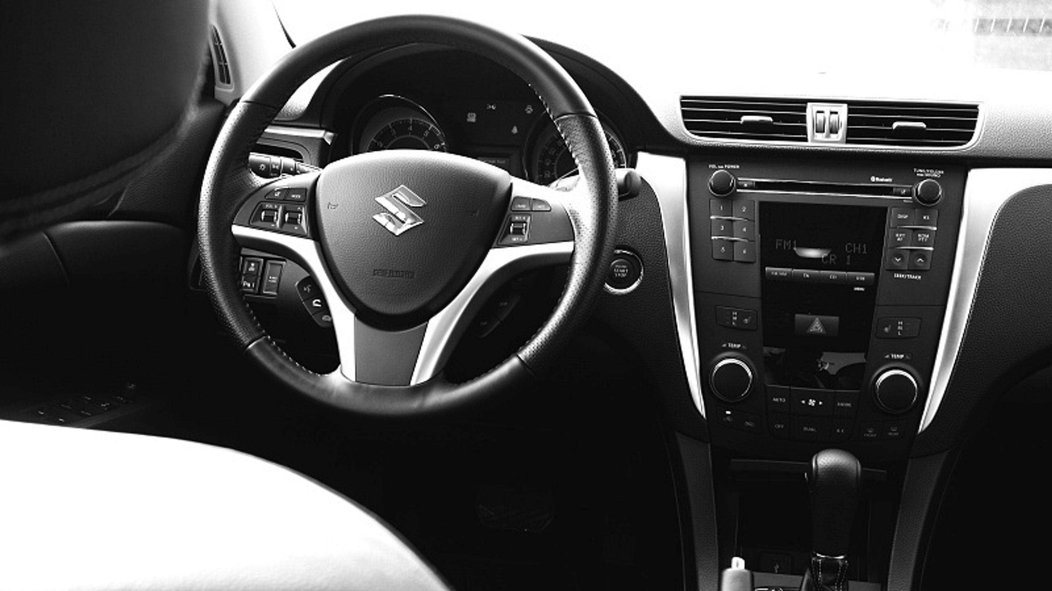 Suzuki Kizashi - 1 - GALERIE Suzuki Kizashi (6/6)