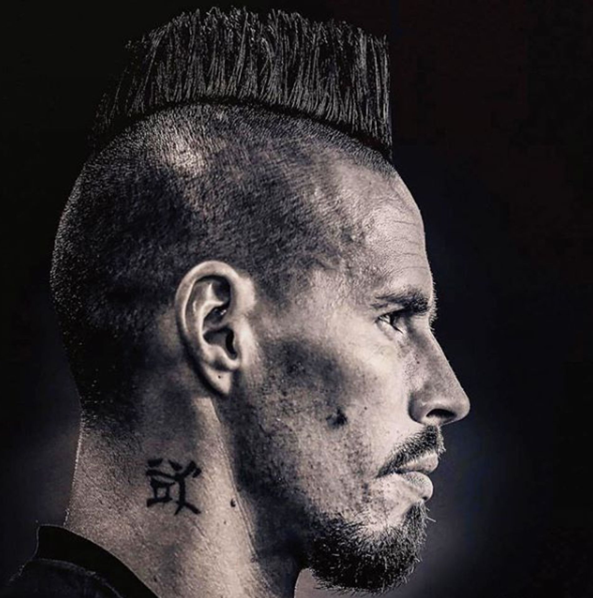 Marek Hamšík a tajný čínský znak na krku - GALERIE: Tetování Marka Hamšíka (1/5)