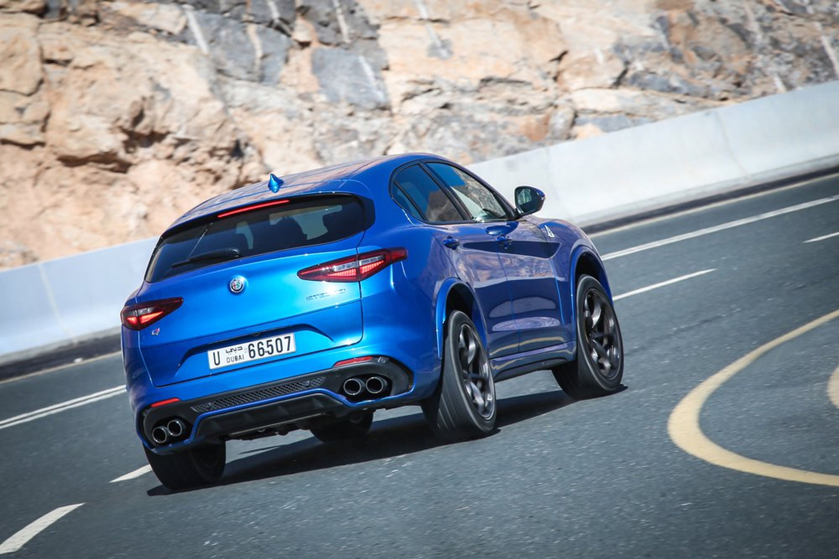 Alfa Romeo Stelvio - GALERIE: Alfa Romeo Stelvio (6/11)