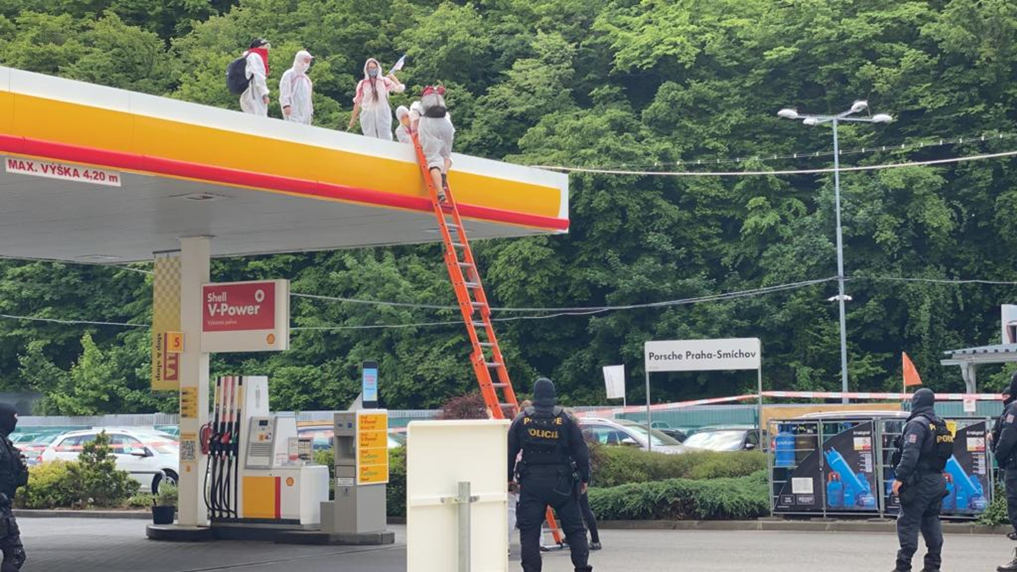 Demonstrace na čerpací stanici na Strakonické - 13 - GALERIE: Demonstrace na čerpací stanici na Strakonické (13/13)