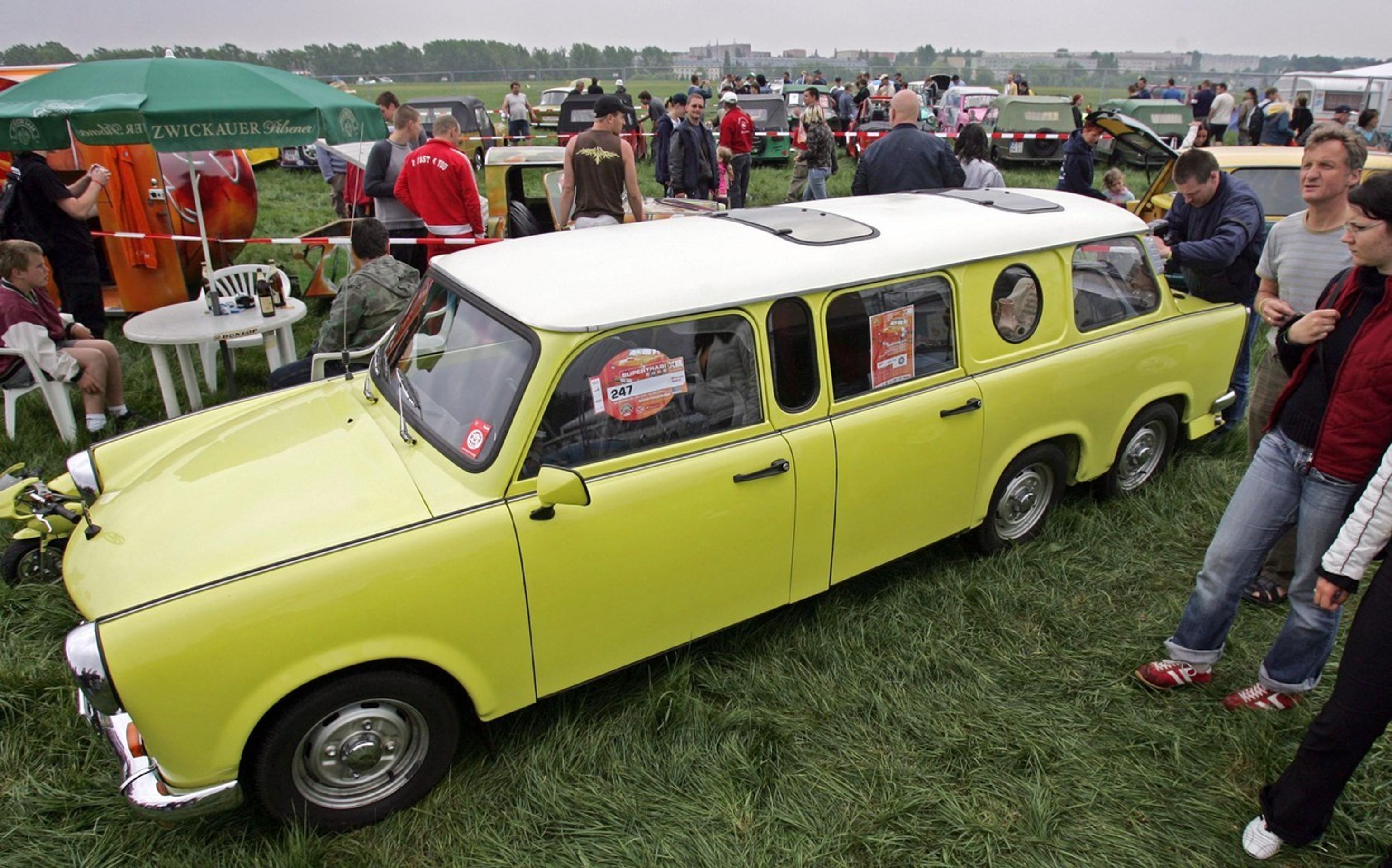 Legendární Trabant ve všemožných úpravách - 28 - Fotogalerie: Prohlédněte si trabanty ve všemožných úpravách (15/18)