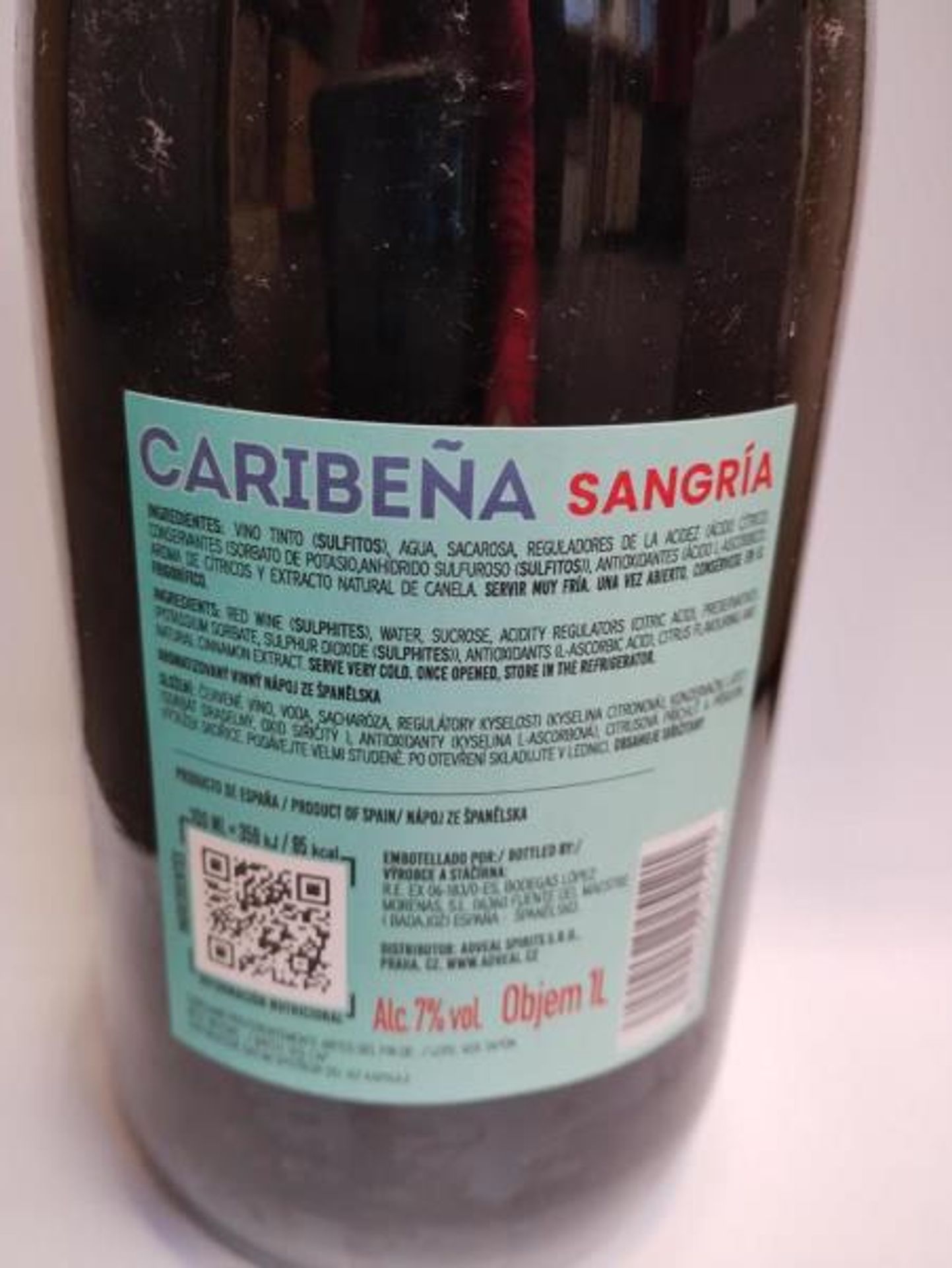 Caribeña Sangría, aromatizovaný vinný nápoj - Závadné potraviny (9/12)