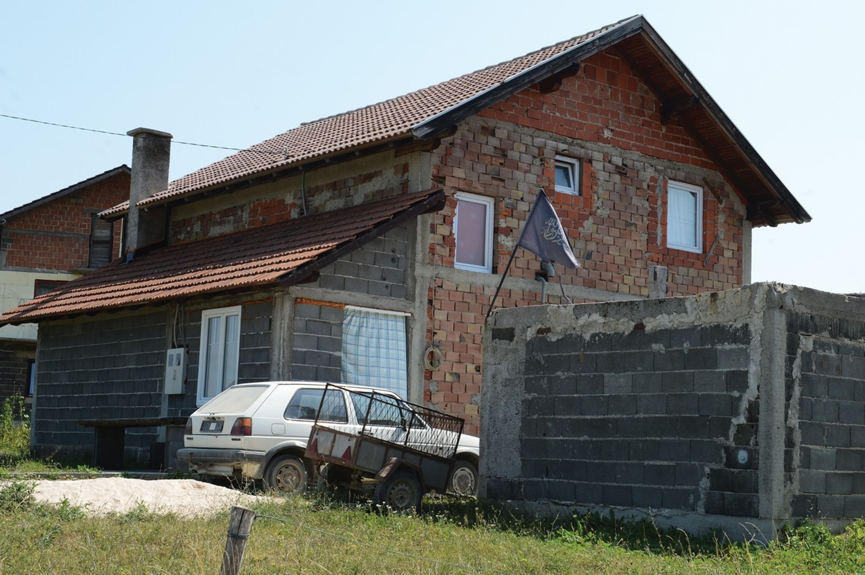Ošve - výcvikový tábor ISIS v Evropě - 4 - GALERIE: Ošve, výcvikový tábor ISIS v Bosně (4/4)