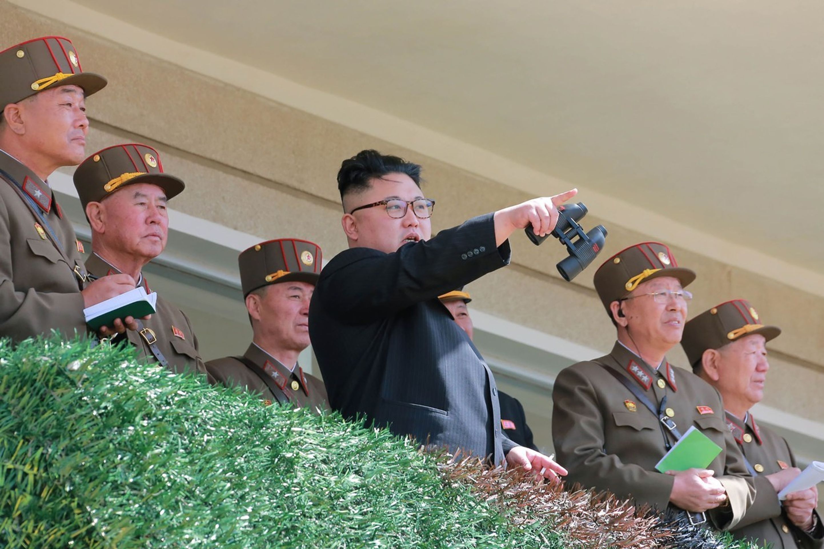 KLDR slaví 105. narozeniny Kim Ir-Sena - 4 - GALERIE: KLDR slaví 105. narozeniny Kim Ir-Sena (4/5)