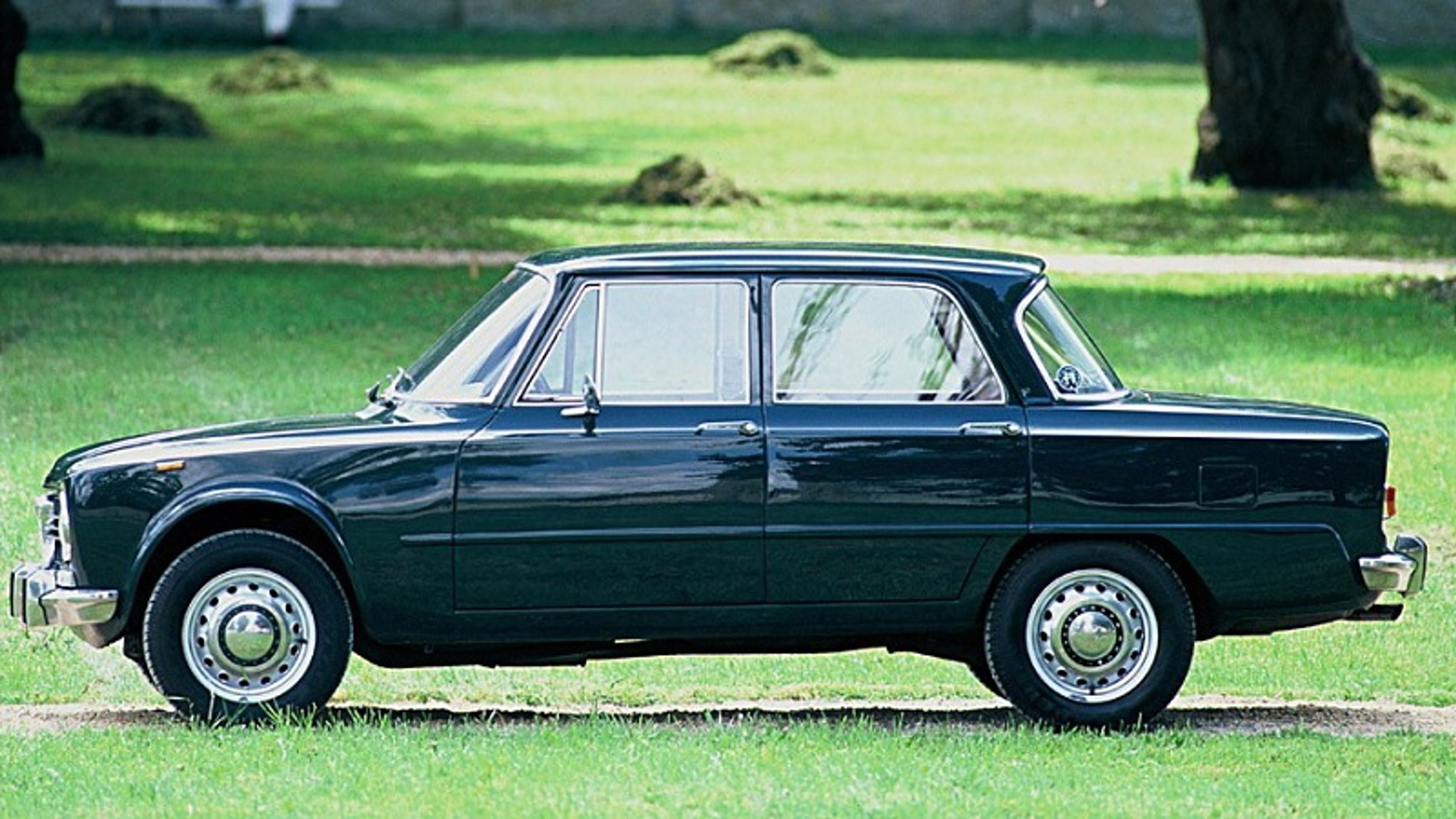 Alfa Romeo Giulia Berlina - GALERIE Alfa Romeo (10/13)