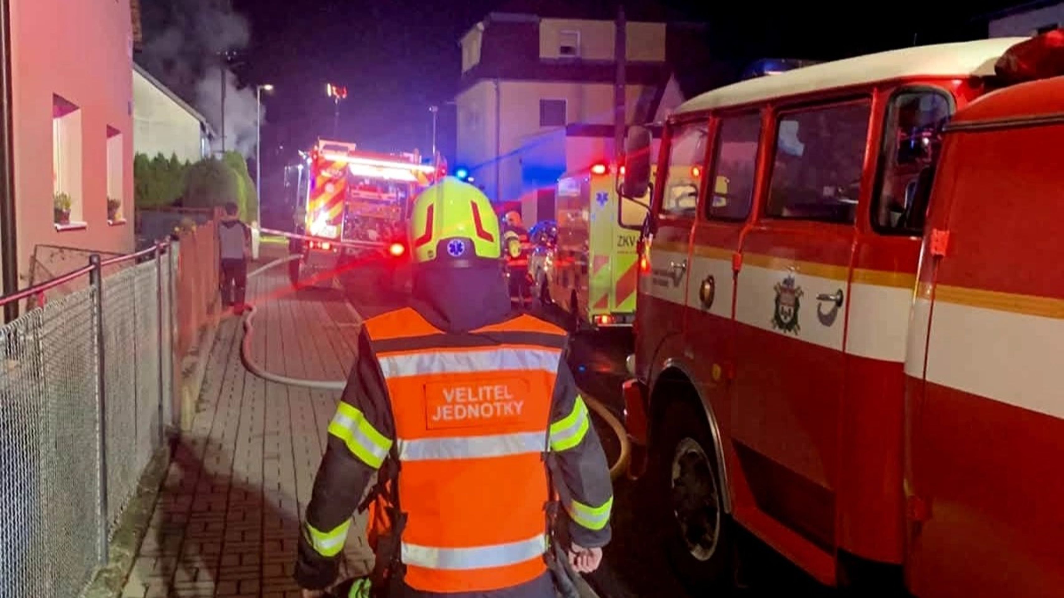 Požár v obci Velká Hleďsebe na Chebsku - Požár v obci Velká Hleďsebe na Chebsku (4/4)
