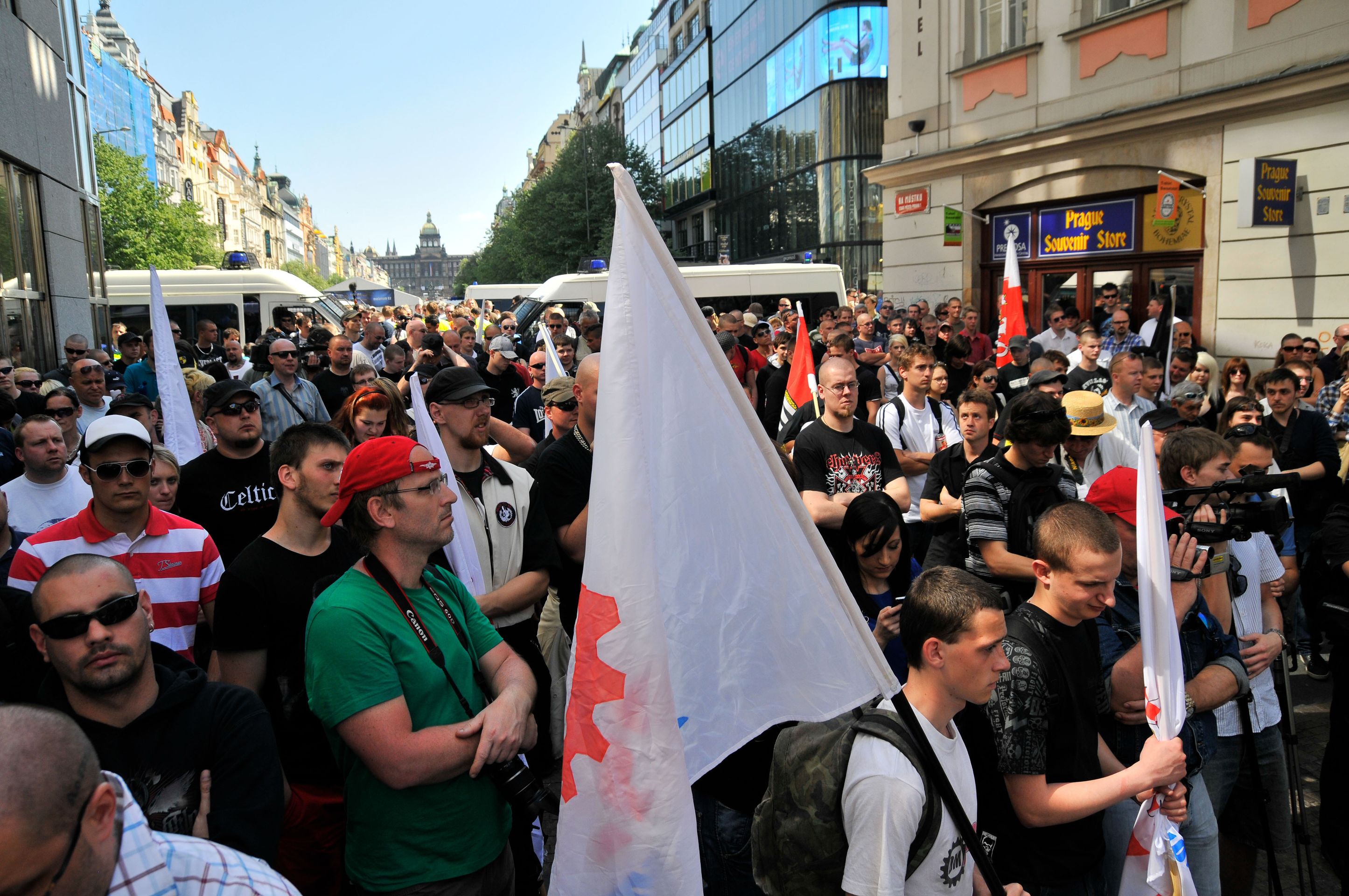 Na Můstku se sešli příznivci DSSS - 1 - Demonstrace 1. května - DSSS (1/3)