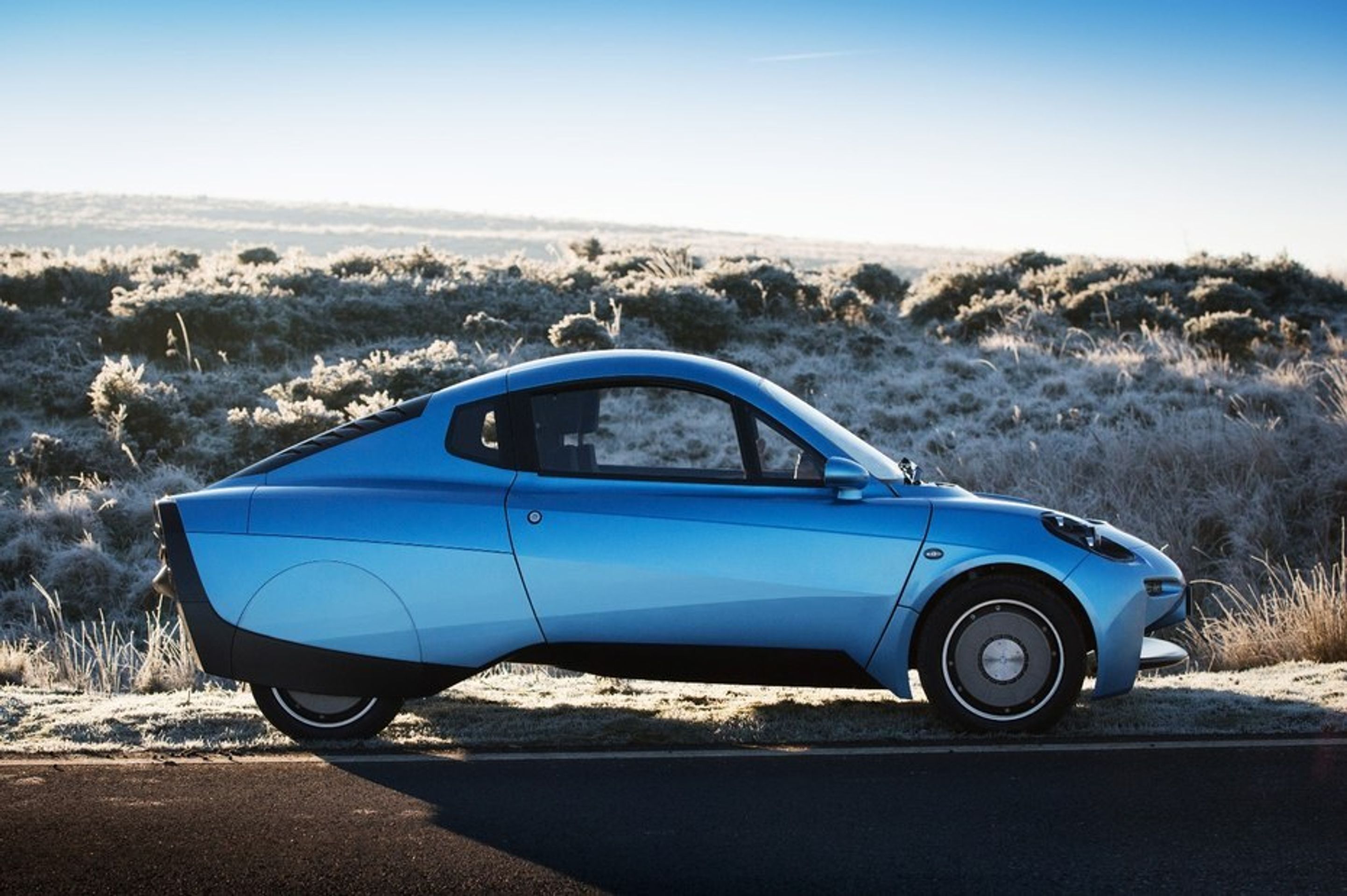 Nový automobil, který jezdí na vodík - 3 - GALERIE: Nový automobil, který jezdí na vodík (3/10)