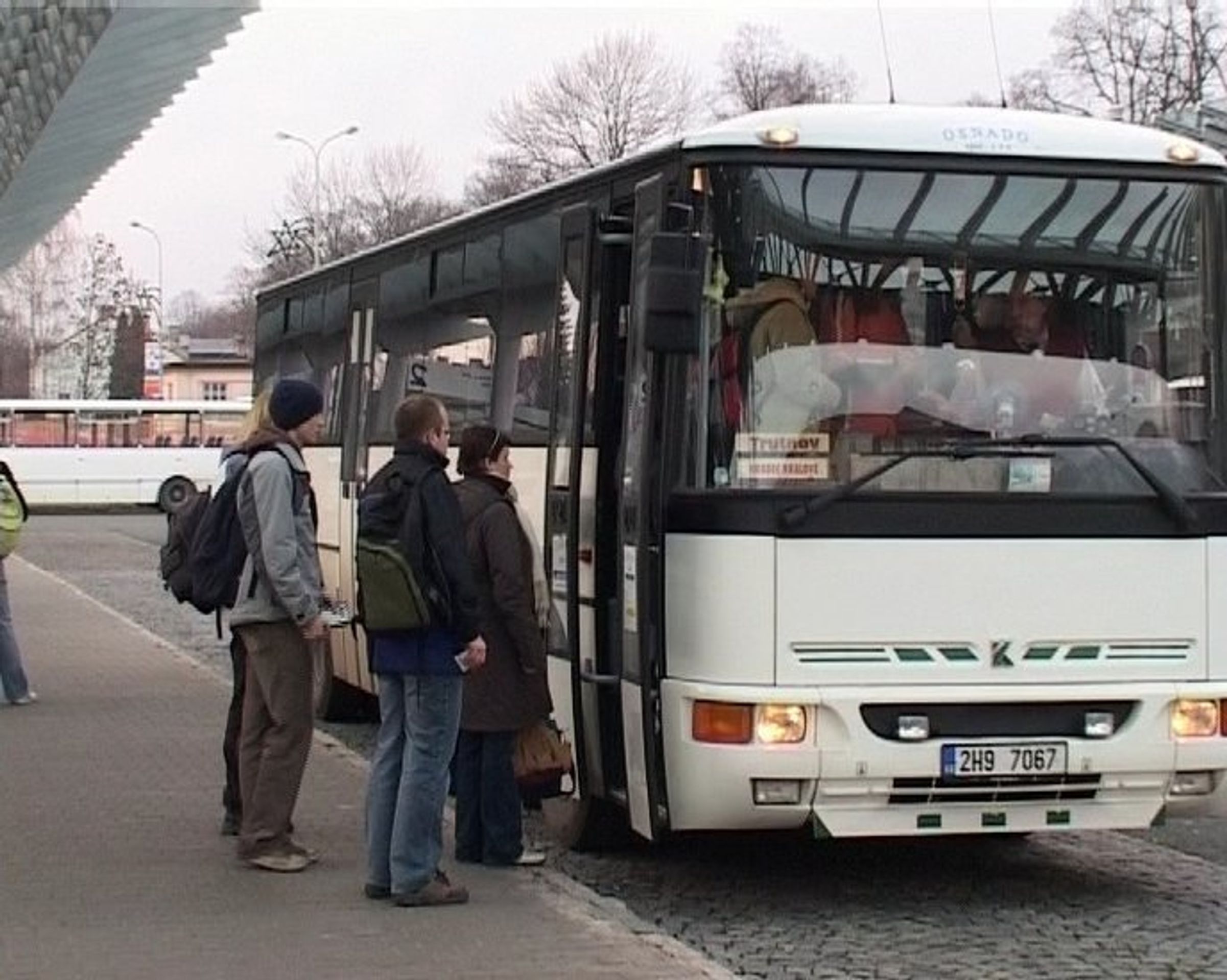 Autobus. Ilustrační fotografie. - Kvůli zavedení mýtného podraží i jízdné v autobusech (1/2)
