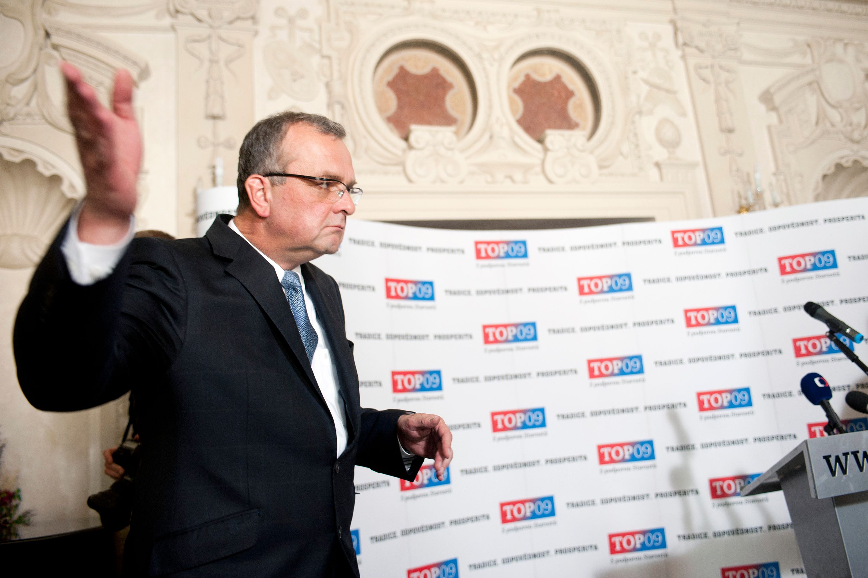 Nešťastná fota českých politiků - 16 - Nepovedená fota politiků (16/19)