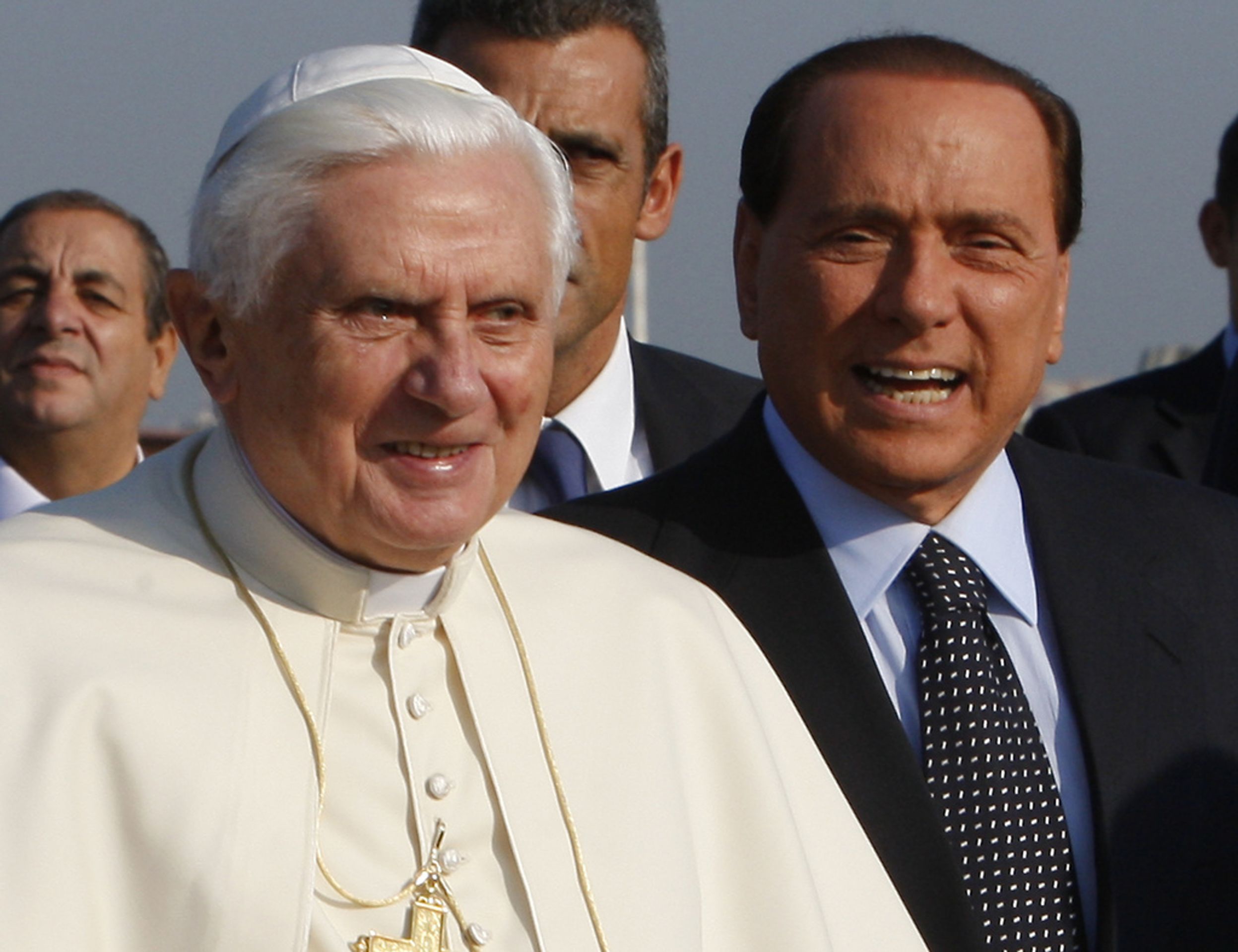 Silvio Berlusconi s papežem Benediktem XVI. - Silvio Berlusconi (5/8)