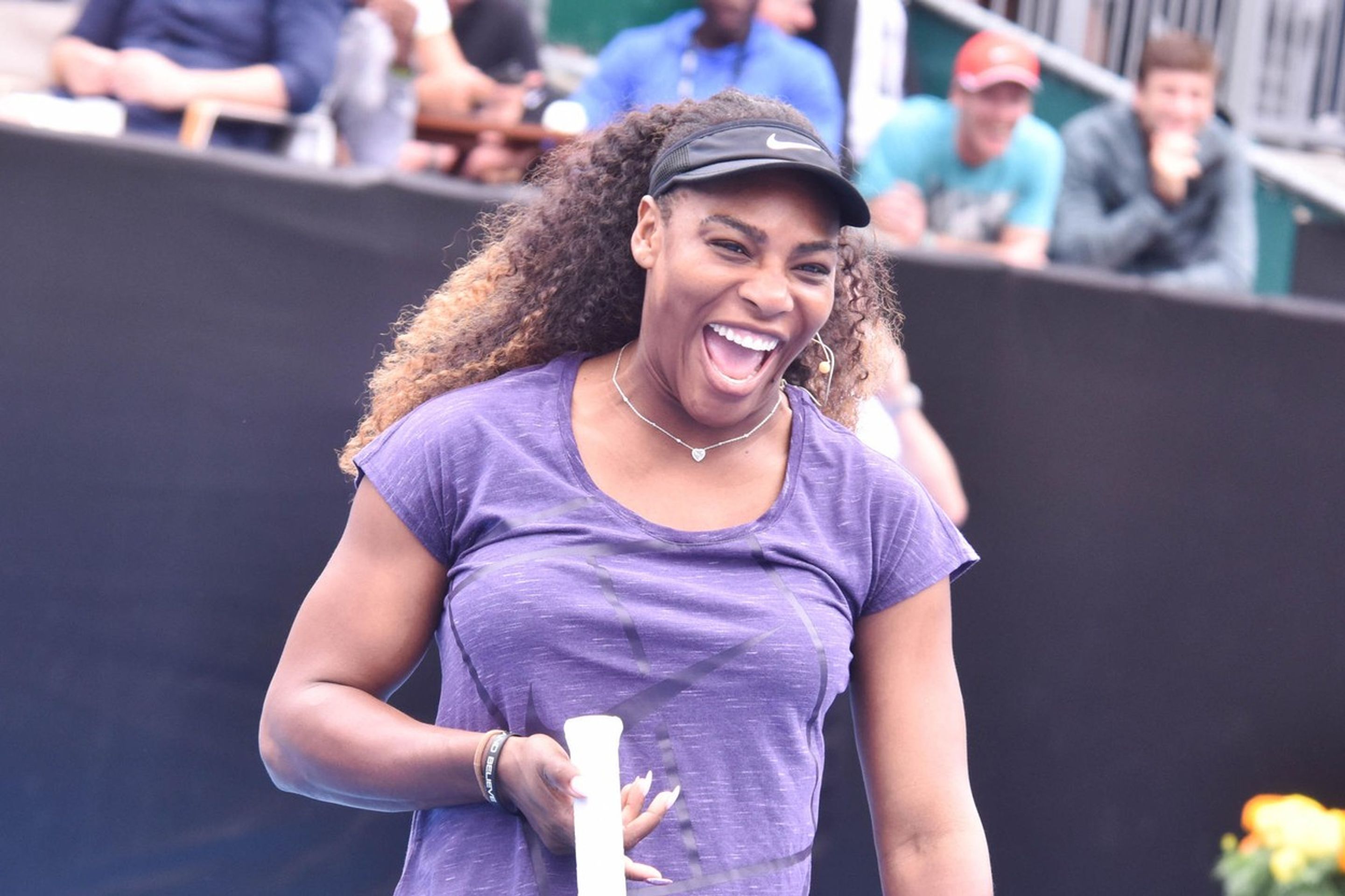 Serena Williams - GALERIE: Slavní na svatbě Harryho a Meghan (9/14)