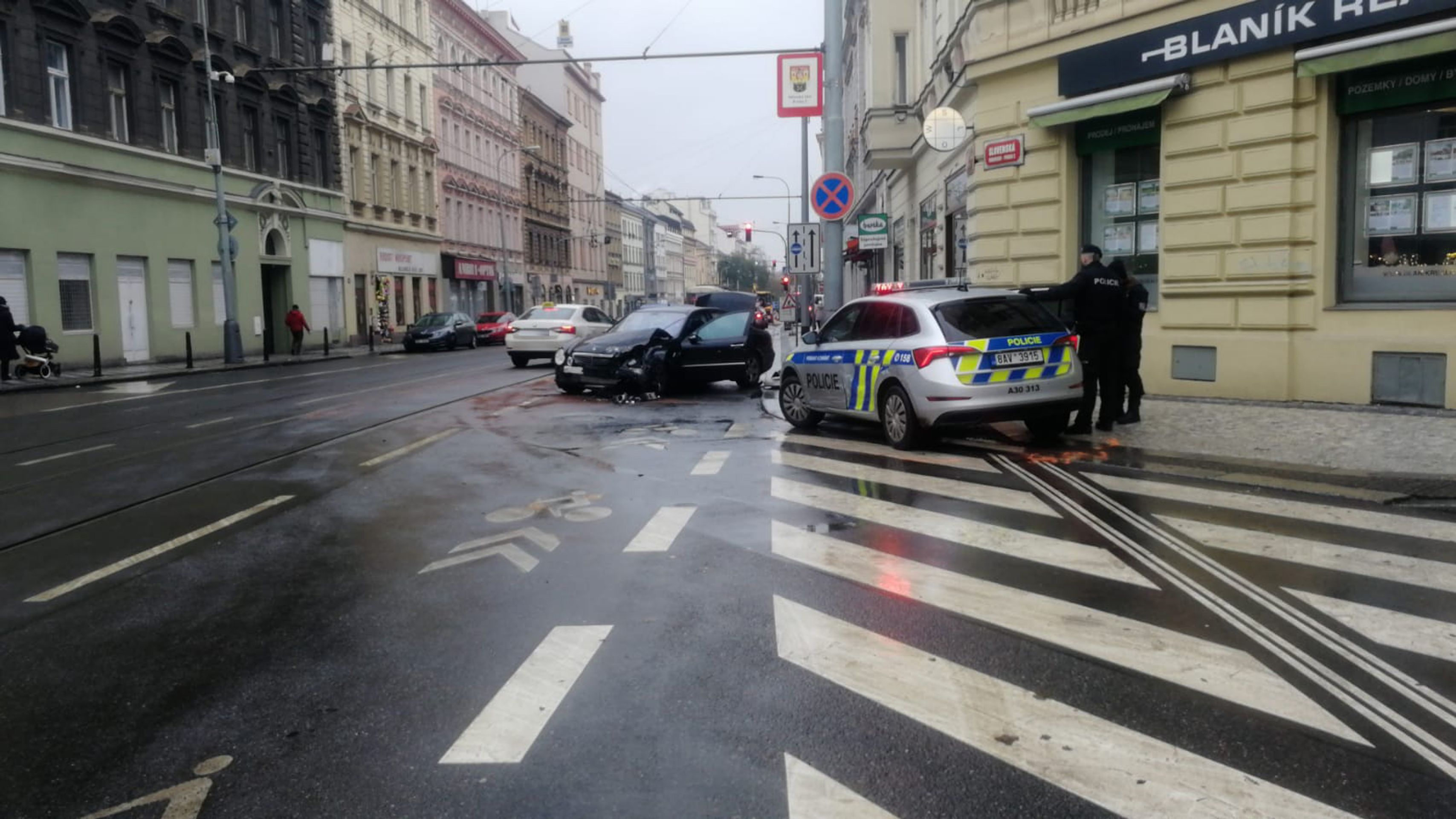 Dopravní nehoda - Podnapilý řidič způsobil nehodu (4/5)