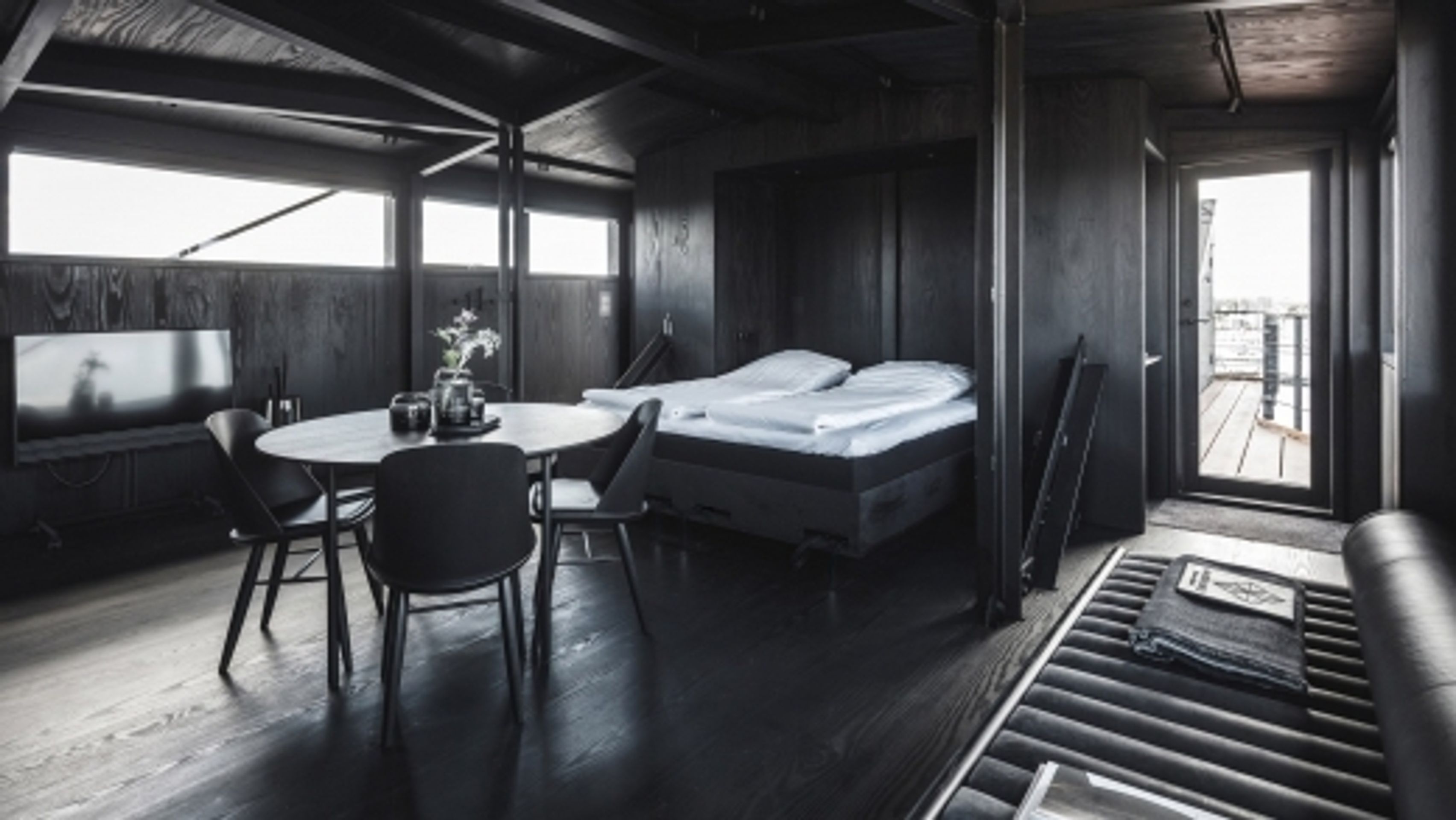 Starý jeřáb přestavěný na luxusní bydlení - 15 - GALERIE: Starý jeřáb přestavěný na luxusní bydlení (15/16)