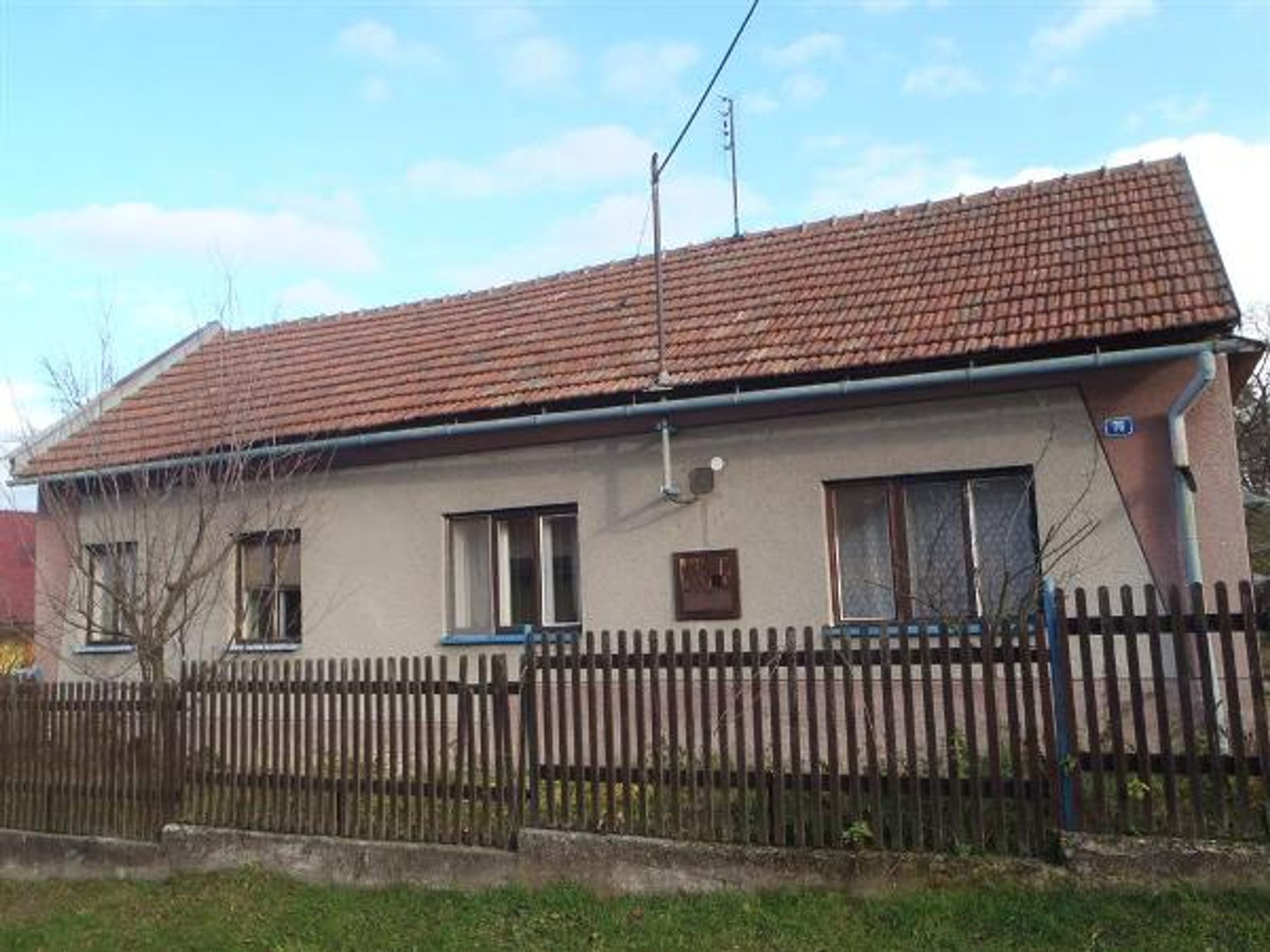 RD Křtomil - GALERIE: Dražba RD v Křtomilu (1/3)
