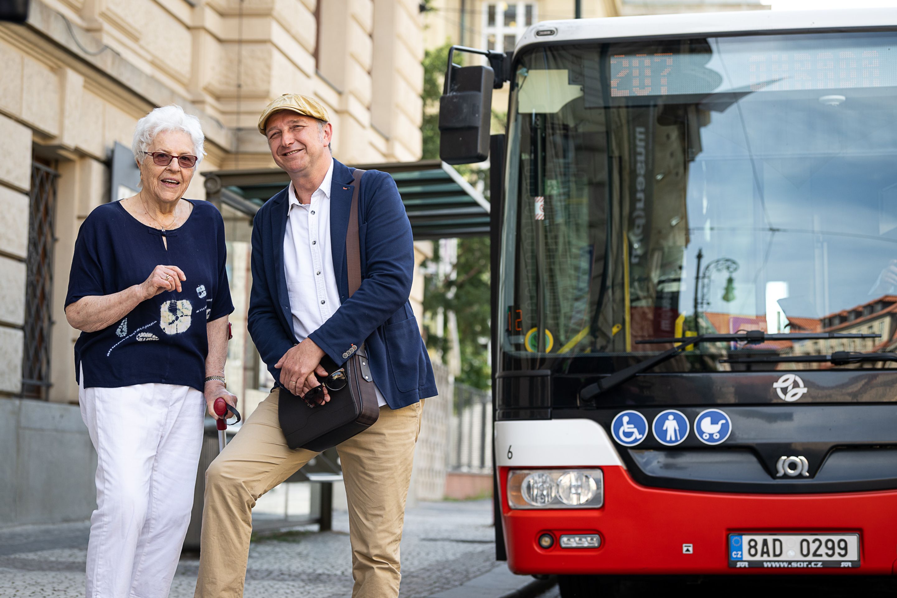 Dagmar Hazdrová Jan Vondráček - Nový hlas v pražských tramvajích a autobusech (4/5)