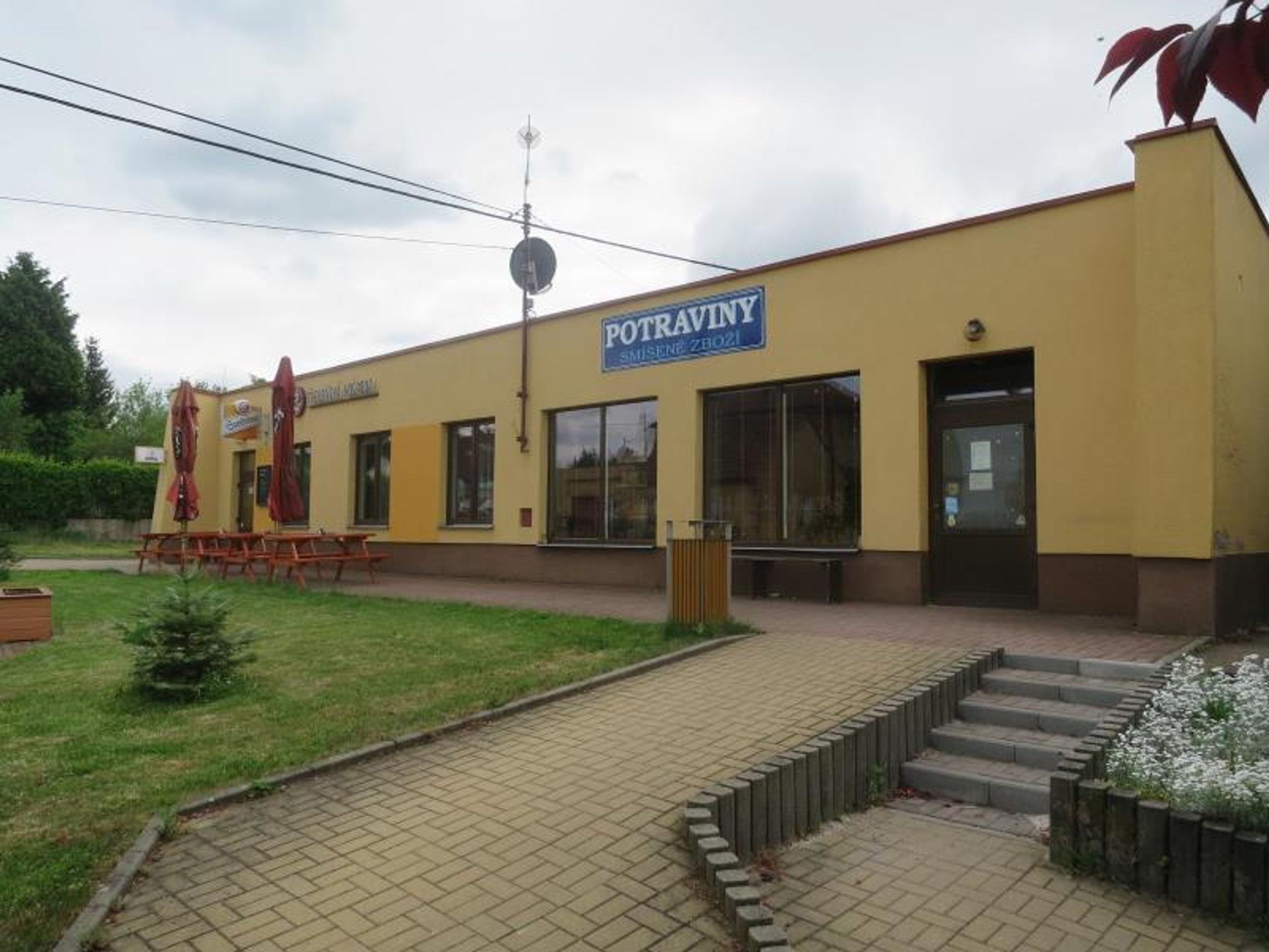 Uzavřená provozovna v Třebni - Uzavřená provozovna v třeboni (18/18)