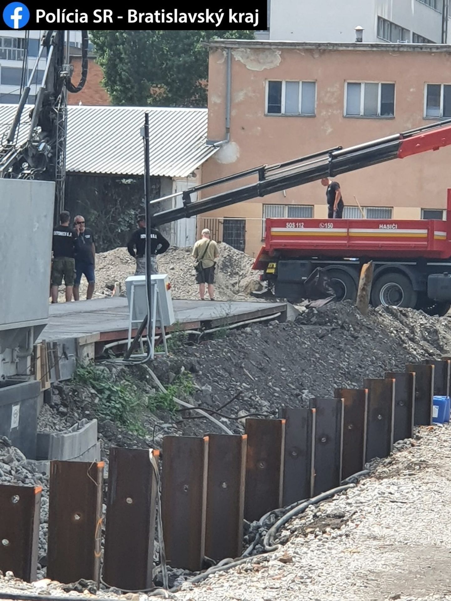 Bomba v centru Bratislavy - 1 - GALERIE: Bomba v centru Bratislavy (5/5)