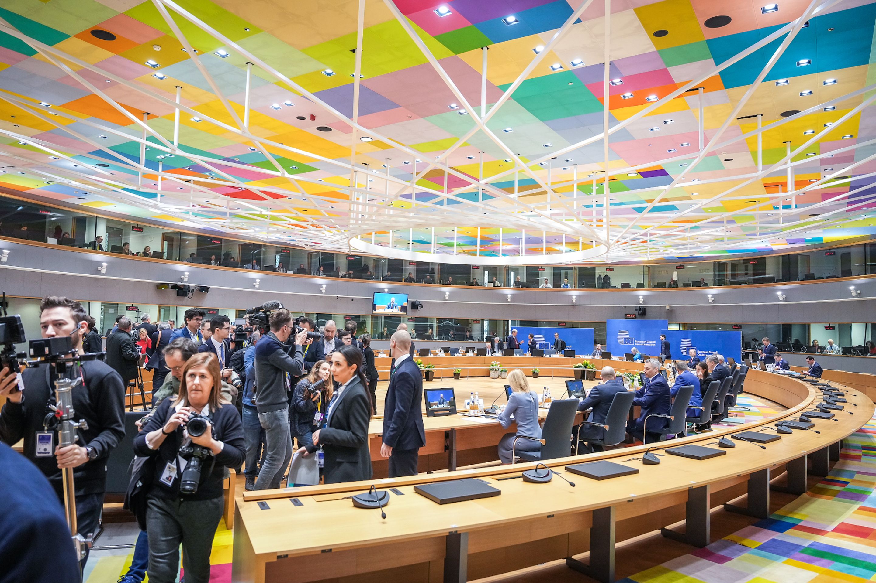 V Bruselu začalo zasedání Evropské rady (2) - Petr Fiala na zasedání Evropské rady (7/8)