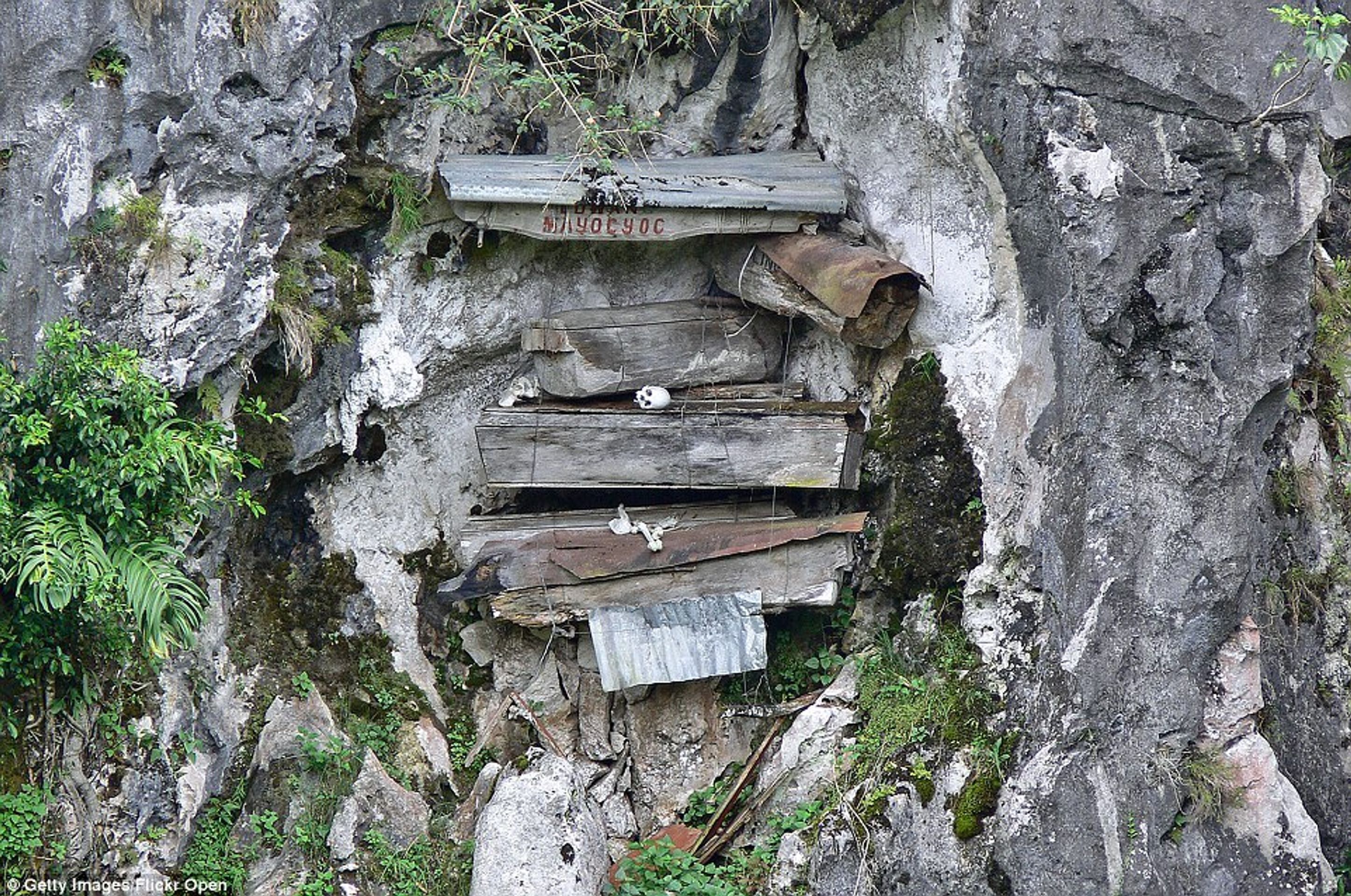 Hřbitov na Filipínách - 6 - Fotogalerie: Visutý hřbitov na Filipínách (3/7)