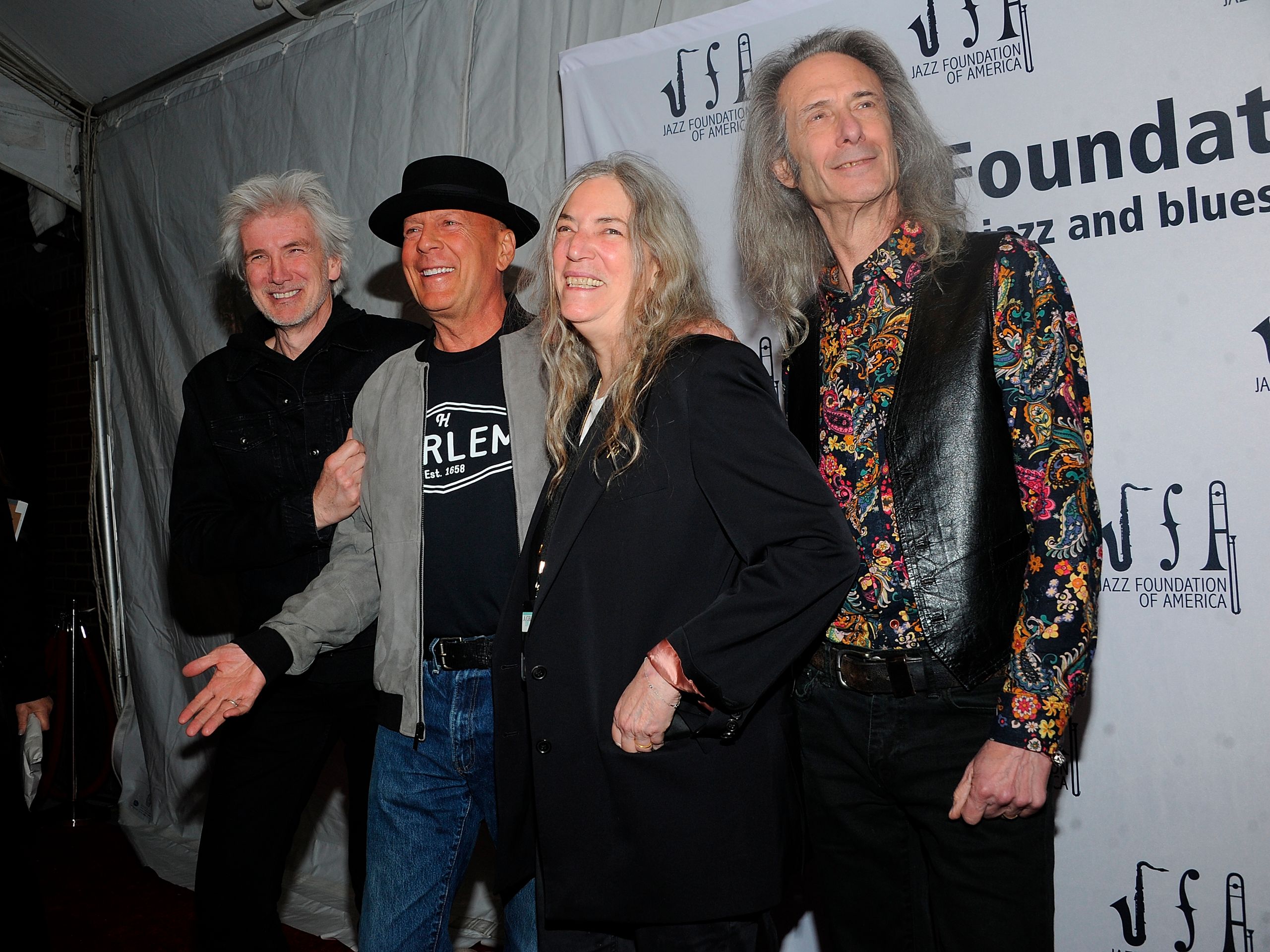 Tony Shanahan, Bruce Willis, Patti Smith, Lenny Kaye - Bruce Willis (5/12)