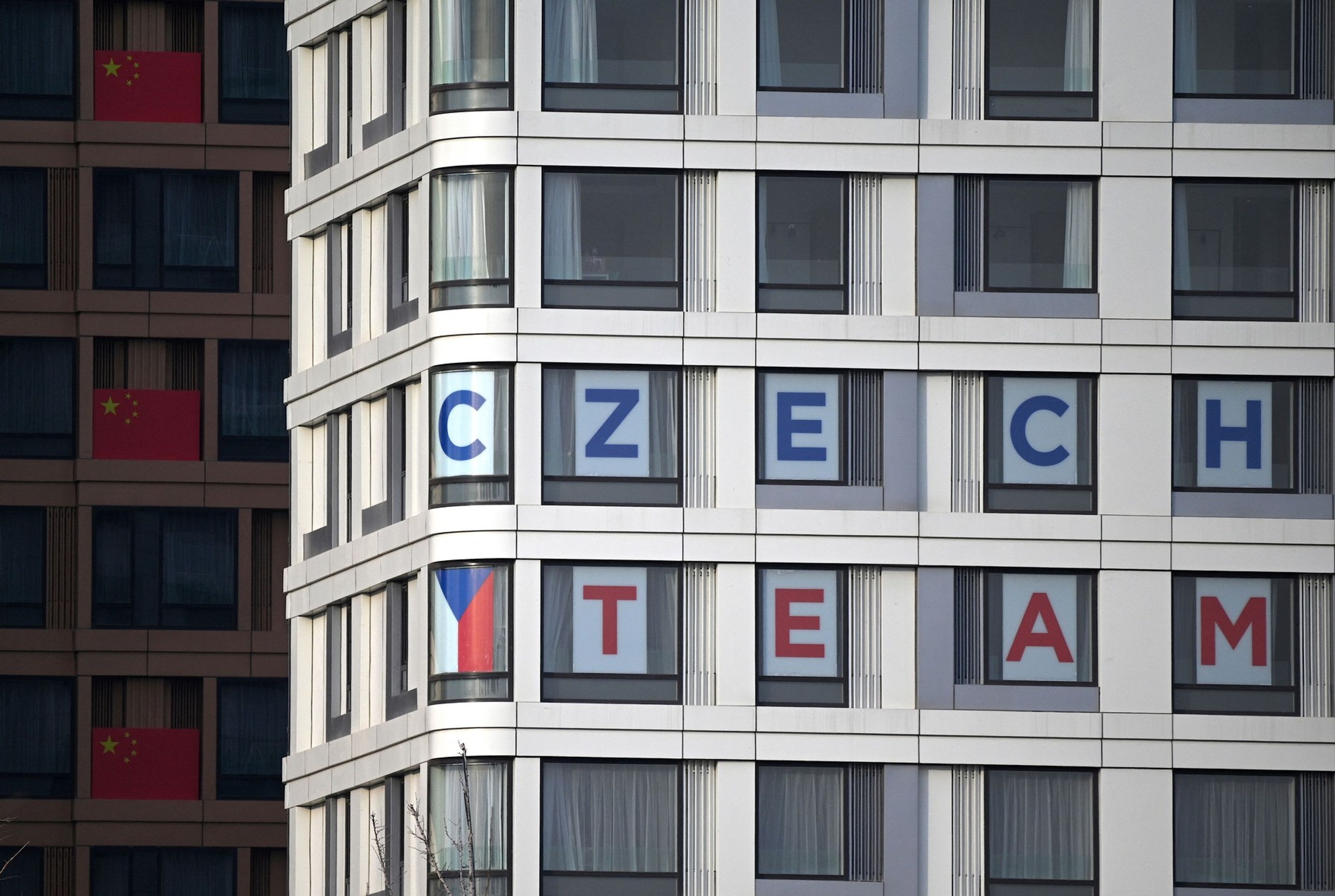 Okna české výpravy v Pekingu - Pekingské sportoviště pro zimní olympijské hry v Číně 2022 (2/14)