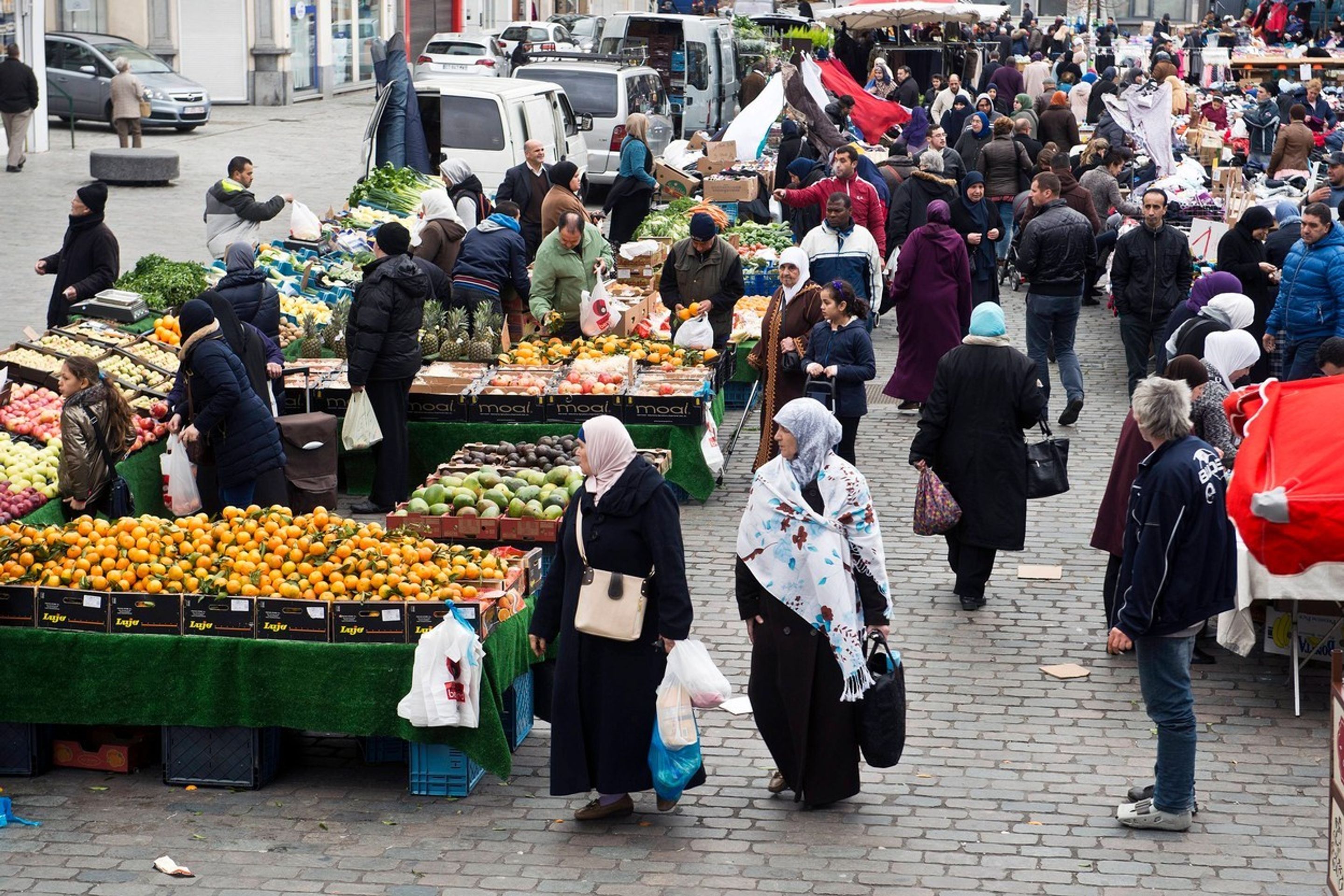 Molenbeek - Bruselská čtvrť - 1 - GALERIE: Molenbeek, bruselská čtvrť, kde žili teroristé (1/8)