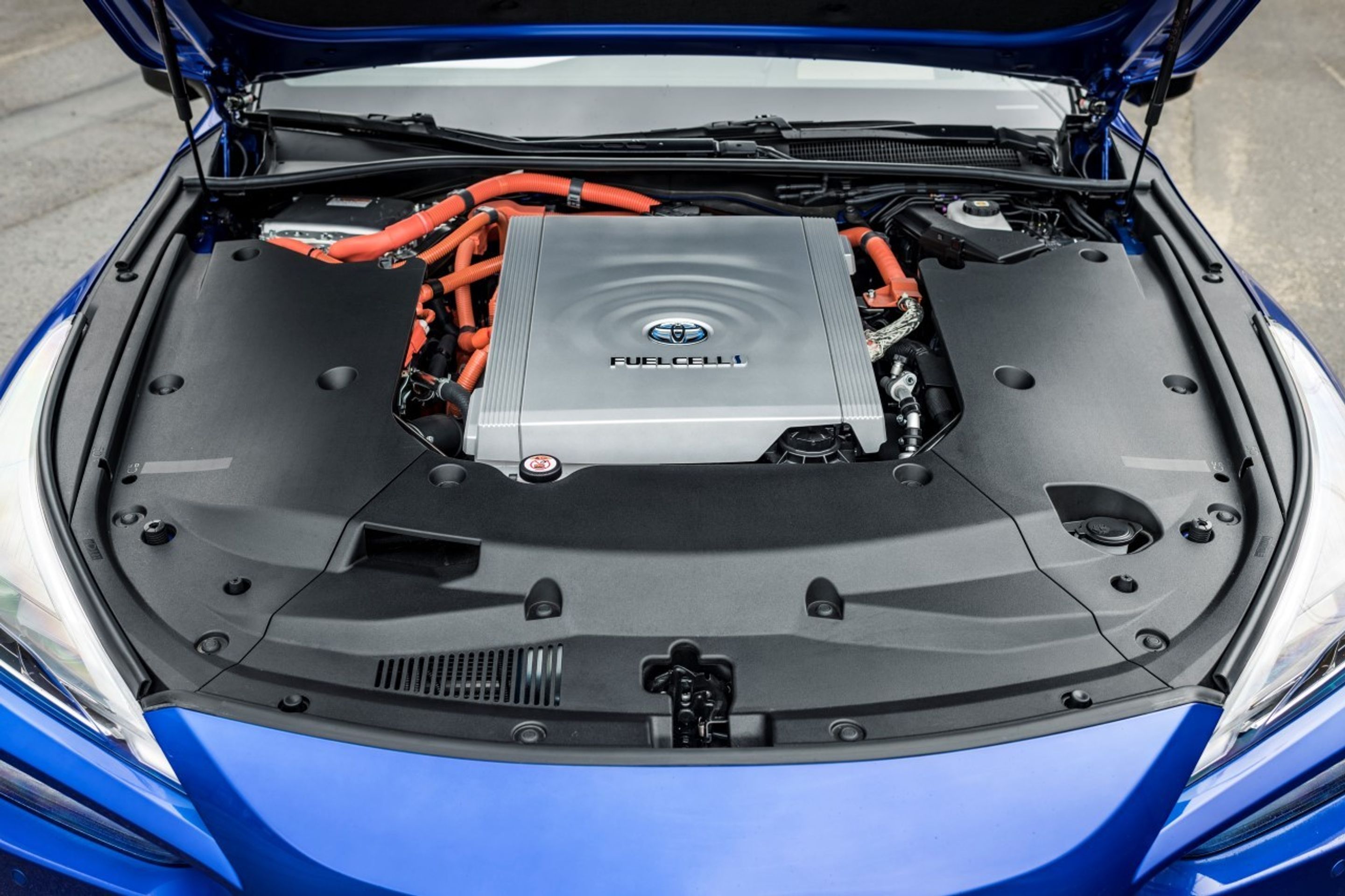 Vodíková Toyota Mirai druhé generace - 40 - Fotogalerie: Vodíková Toyota Mirai (17/25)