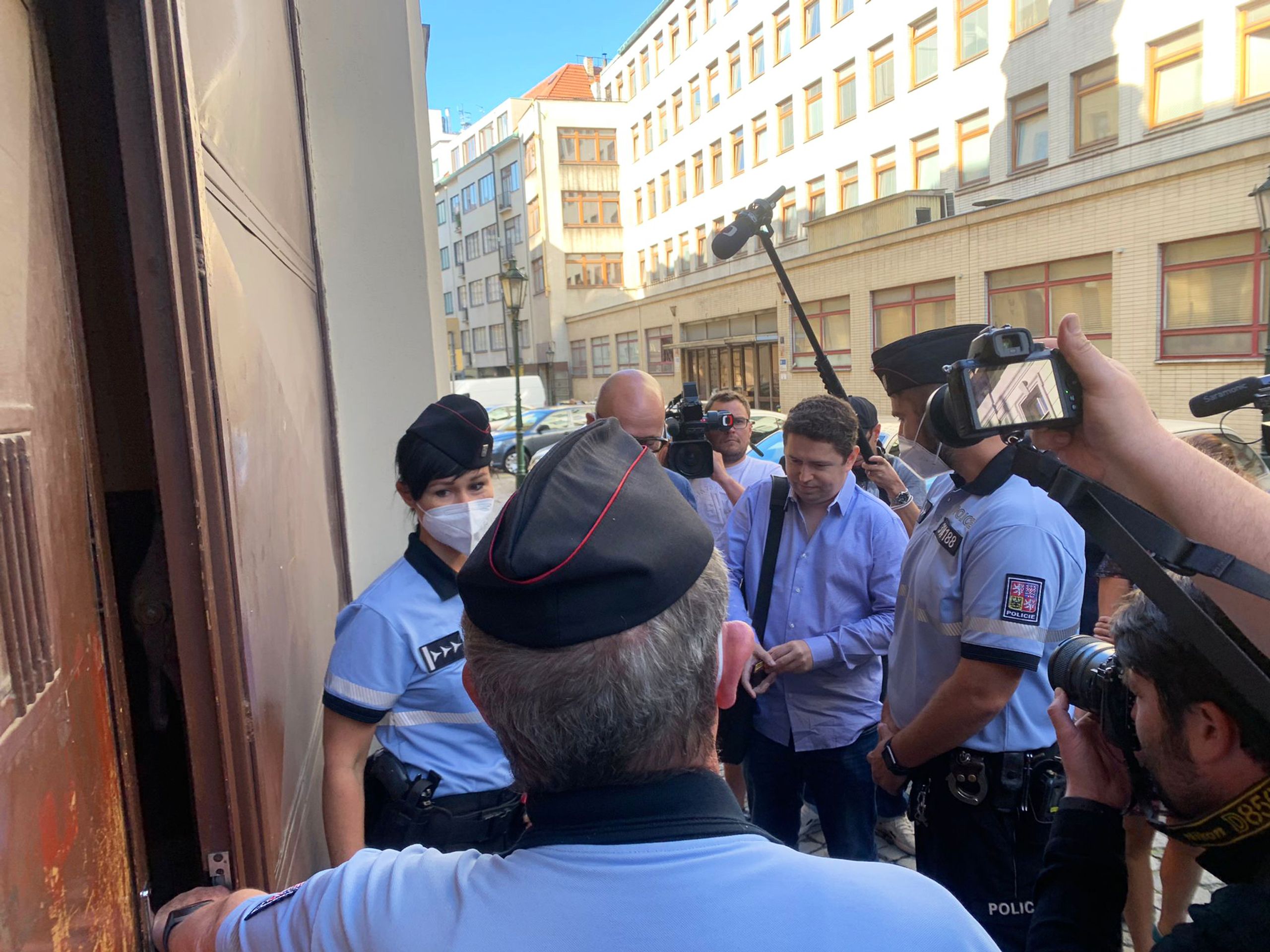 Babiš ml. vypovídá na policii (1) - Babiš ml. vypovídá na policii (4/5)