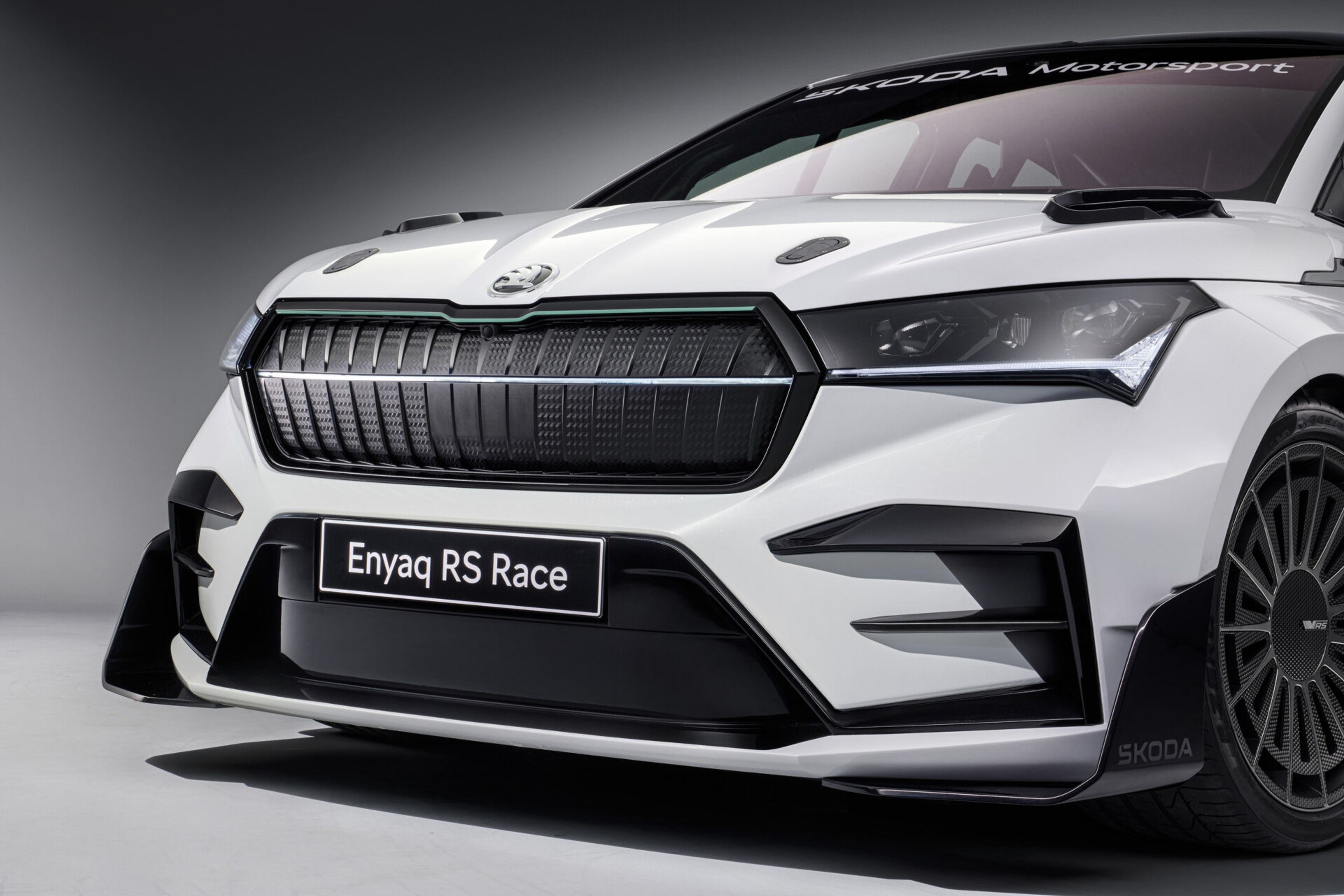 Koncept Škoda Enyaq RS Race - Koncept Škoda Enyaq RS Race (10/27)
