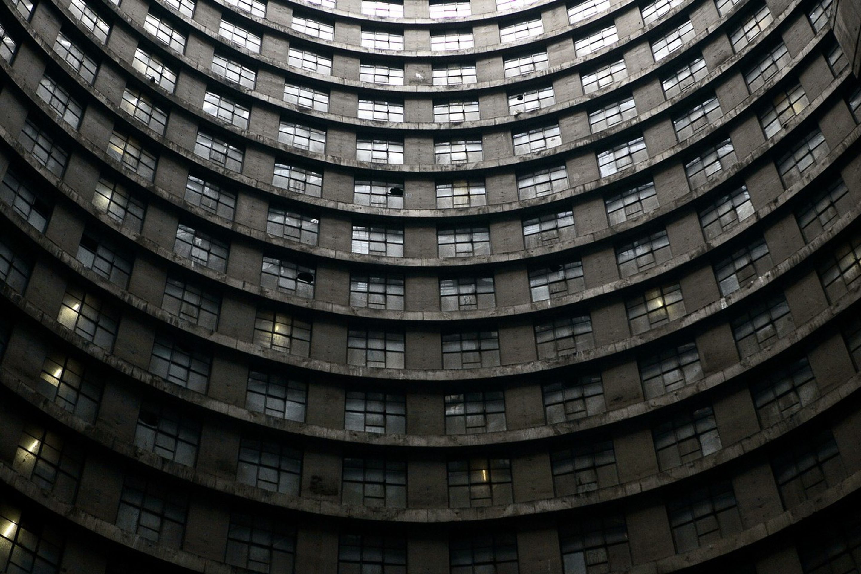 Mrakodrap Ponte Tower - 5 - GALERIE: Mrakodrap Ponte Tower (2/6)