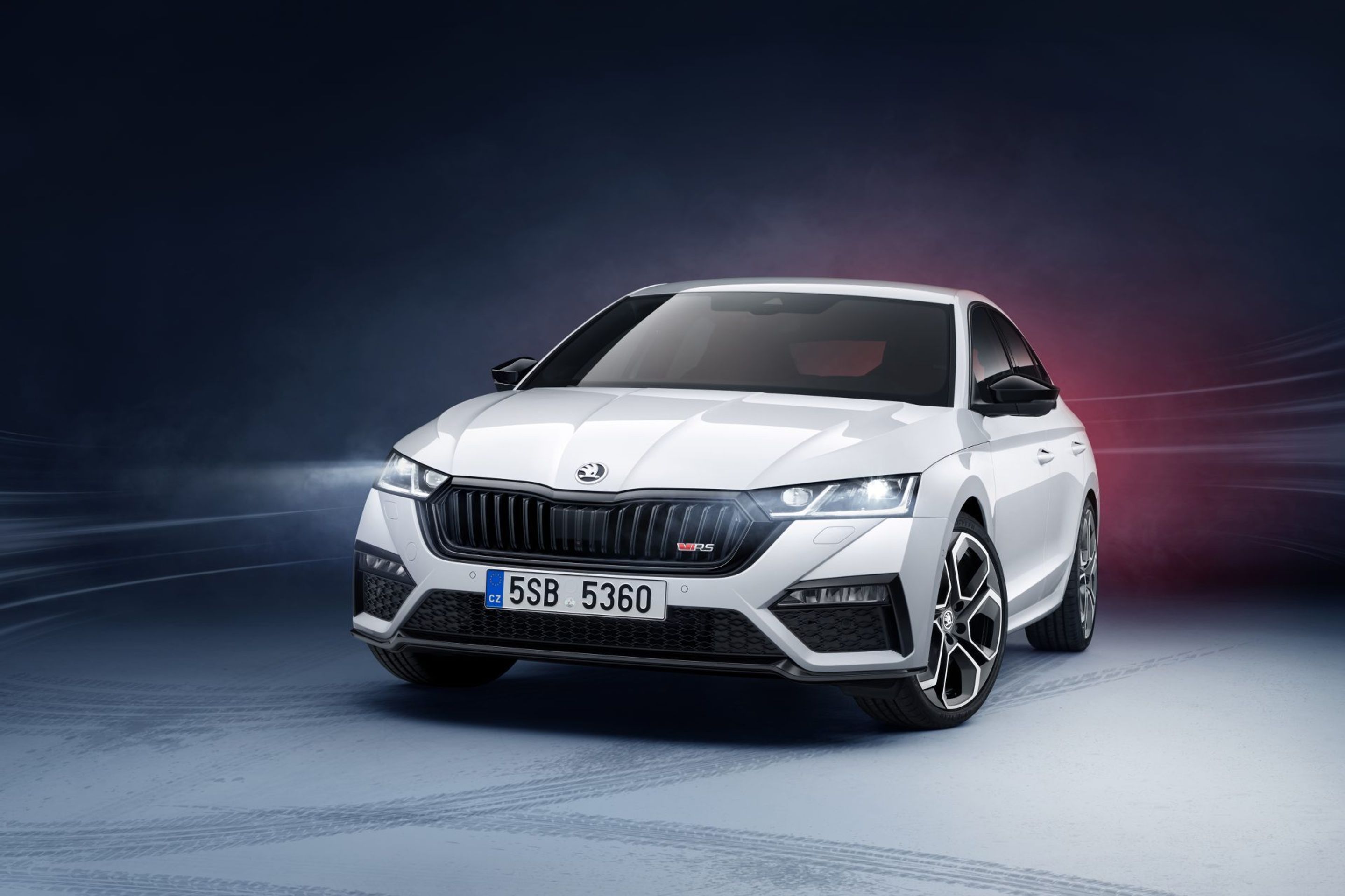 Škoda Octavia RS - 40 - Fotogalerie: Tohle je populární RS, vrcholná sportovní verze nové Octavie (17/24)