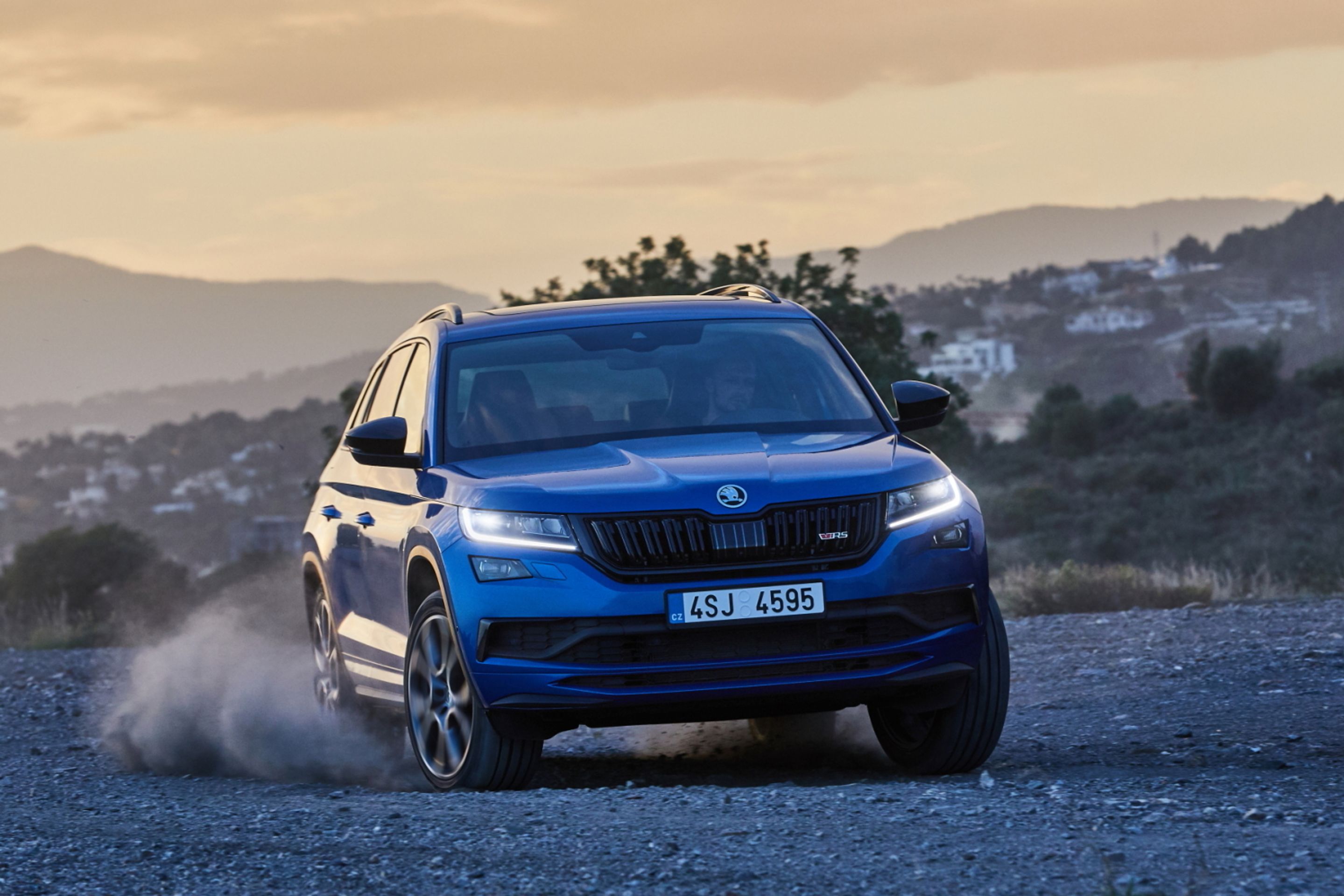 Škoda Kodiaq RS - 22 - Fotogalerie: Kodiaqu RS sluší červená i modrá (24/29)