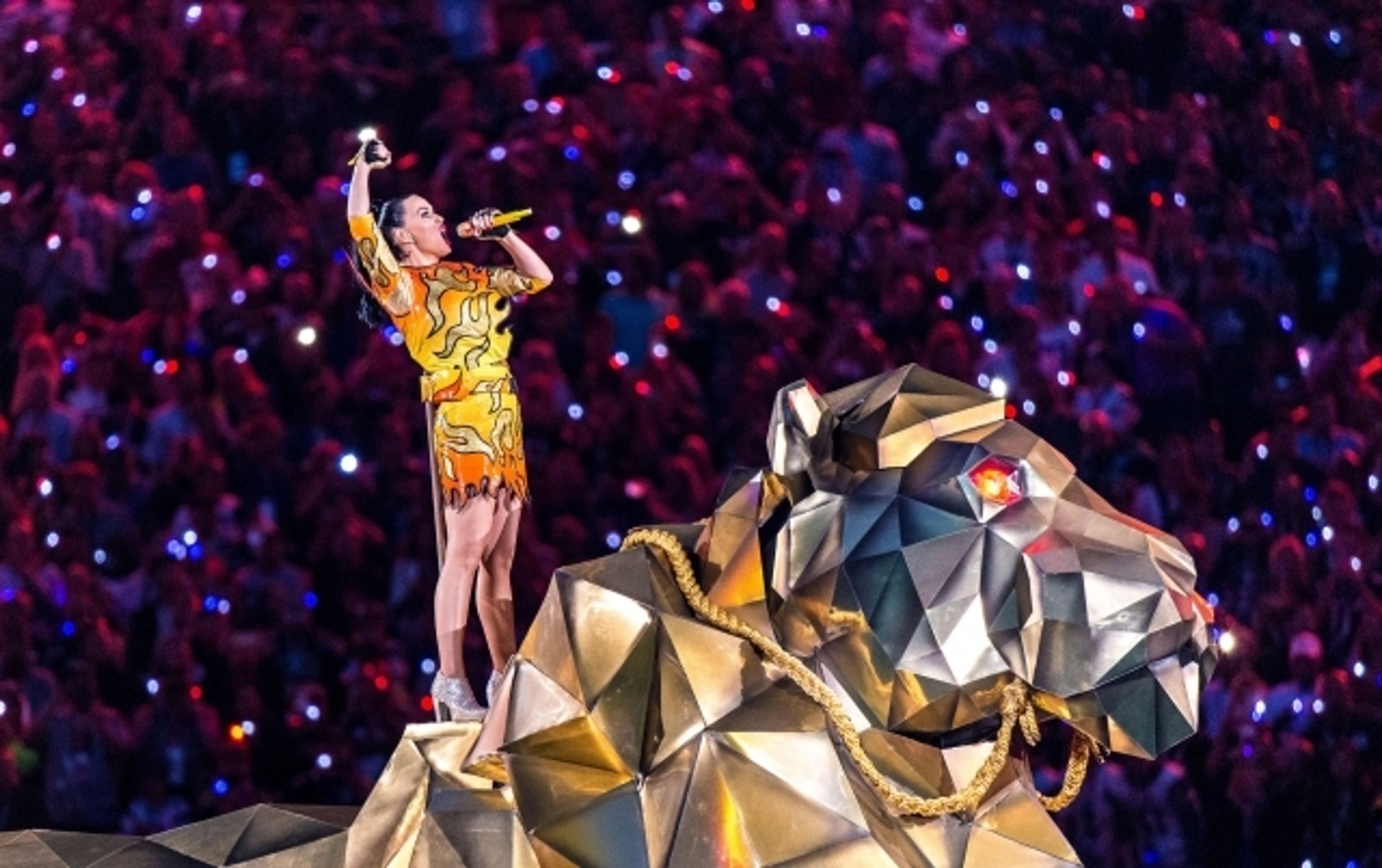 Katy Perry na Super Bowlu - 9 - GALERIE: Katy Perry na Super Bowlu 2015 (9/11)