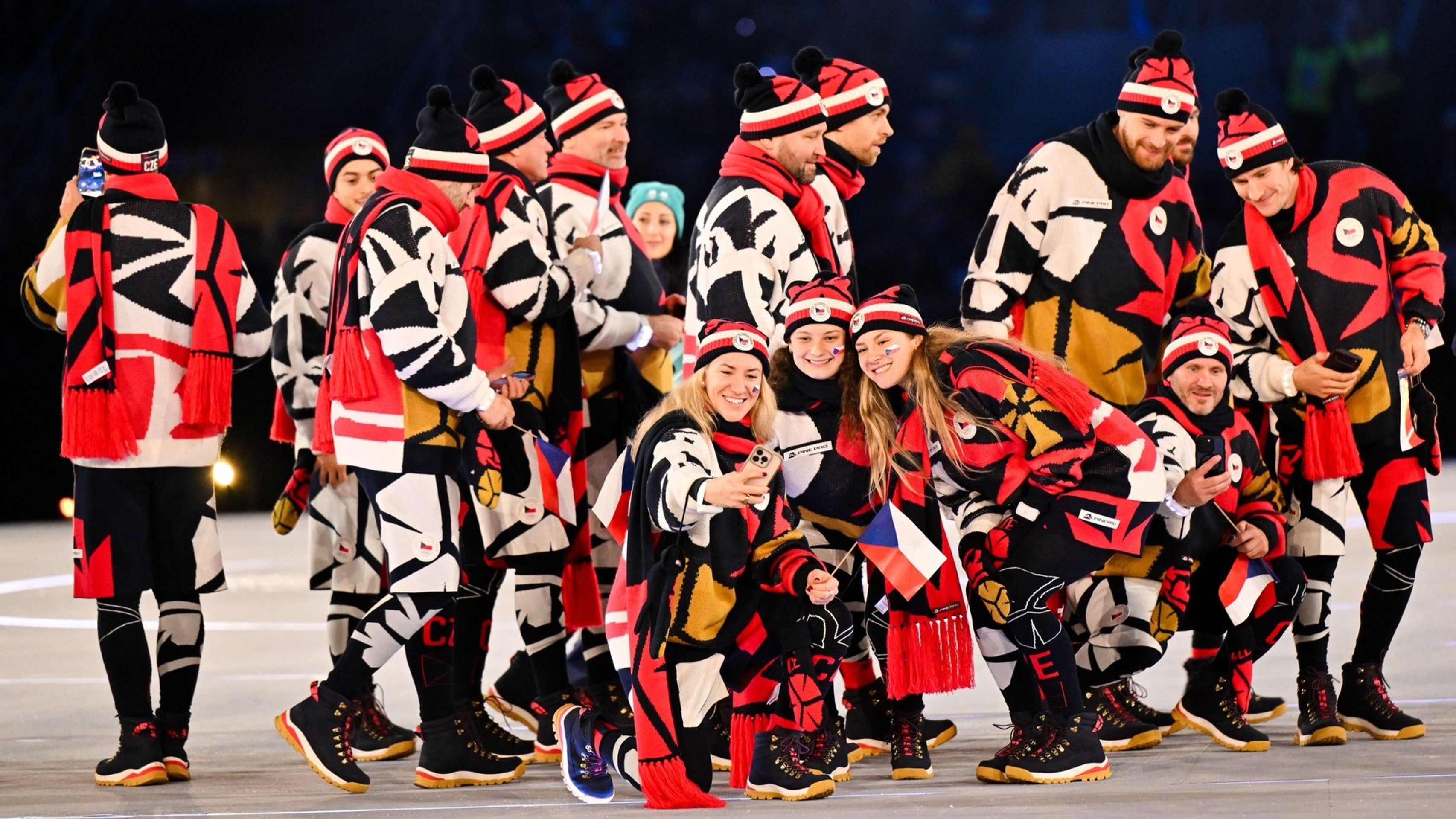 Česká výprava při zahajovacím ceremoniálu - Slavnostní zahájení ZOH 2026 (6/6)