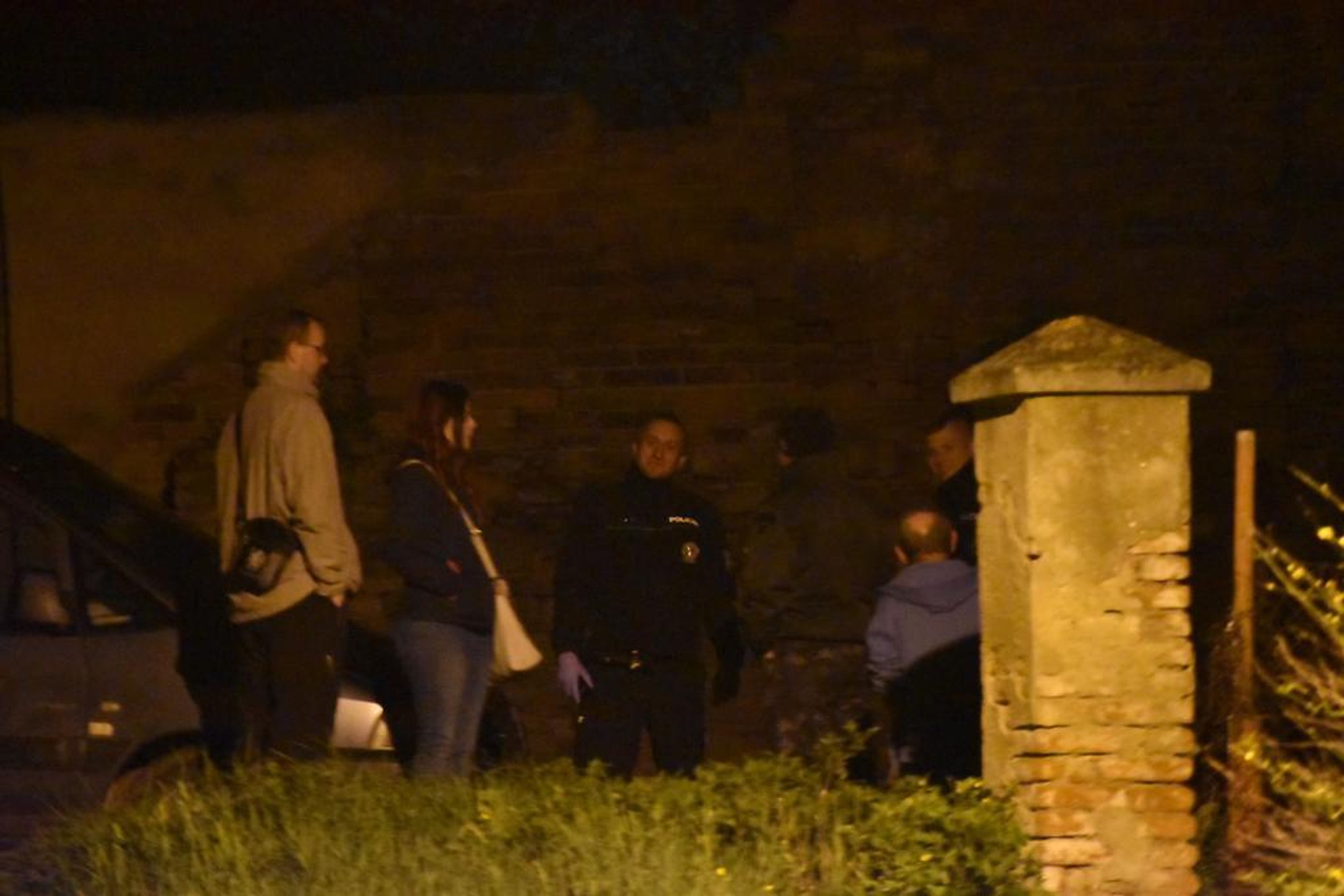 Napadení v Ješíně - 1 - GALERIE: Policie vyšetřuje napadení v Ješíně (5/5)