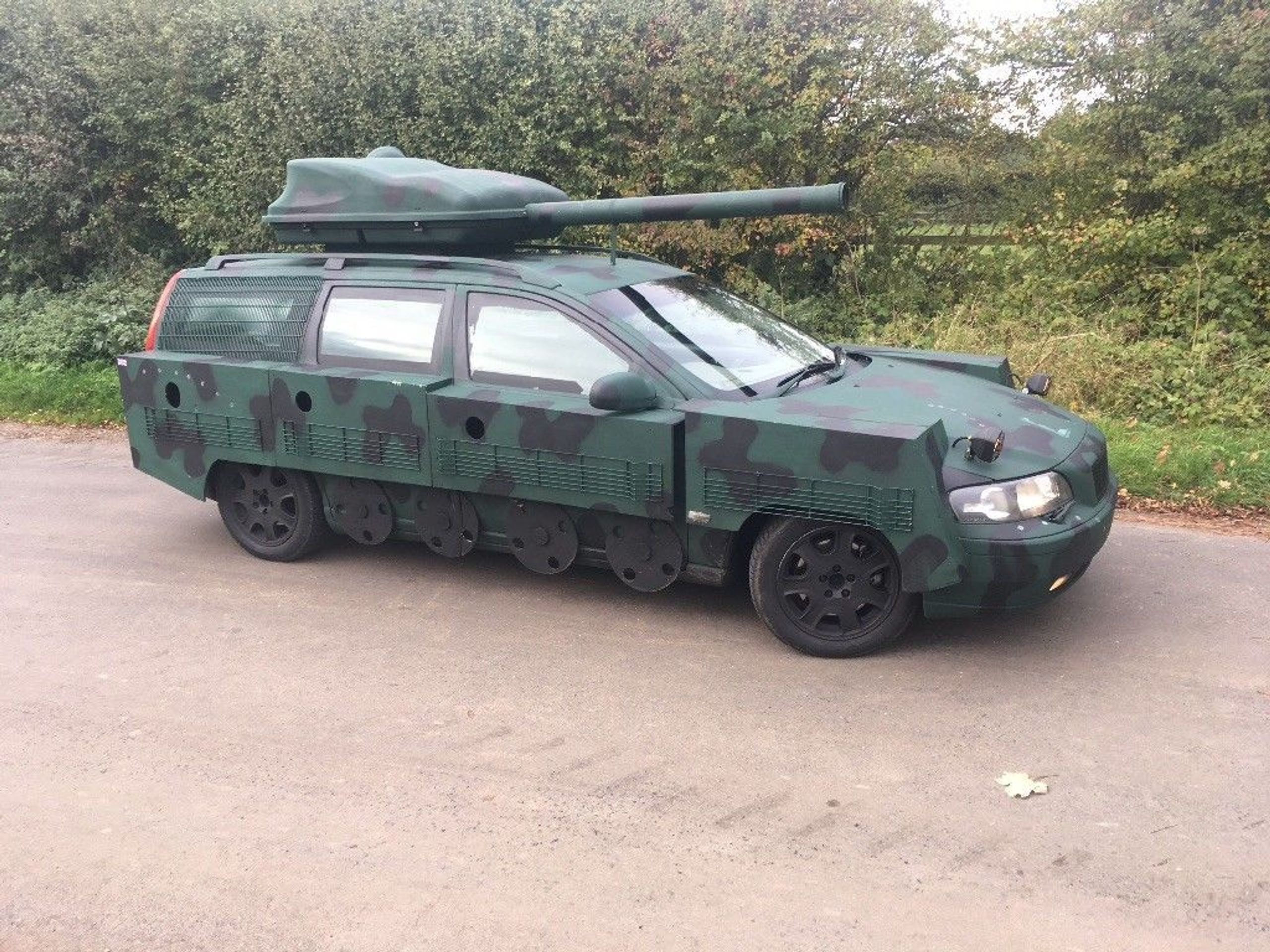Volvo - 14 - GALERIE: VolvoTank na prodej (11/12)