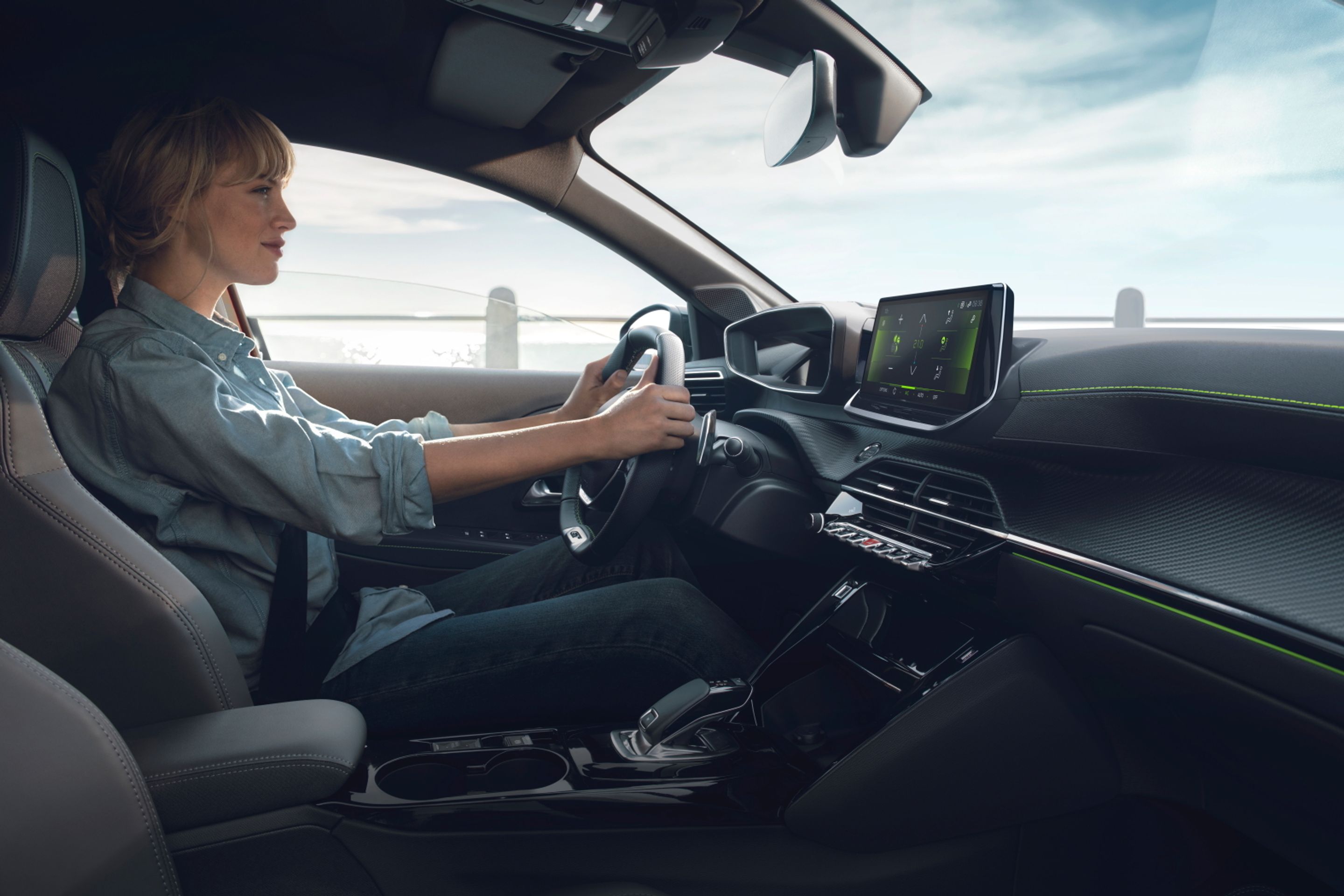 Nový Peugeot 208 - 24 - Fotogalerie: Nový stylový hatchback Peugeot 208 (7/22)