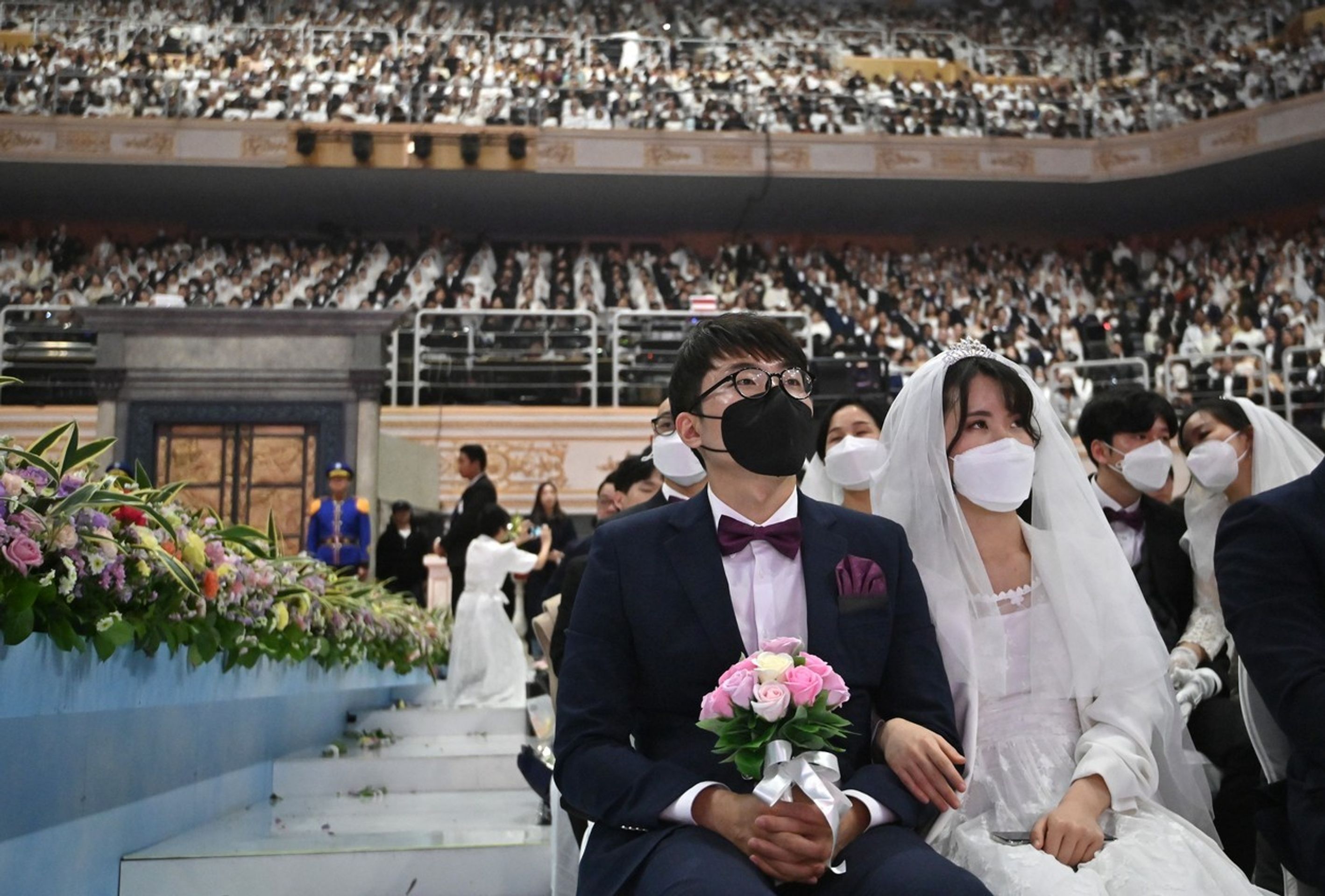 Hromadná svatba v Jižní Koreji - 2 - GALERIE: Hromadná svatba v Jižní Koreji (2/4)