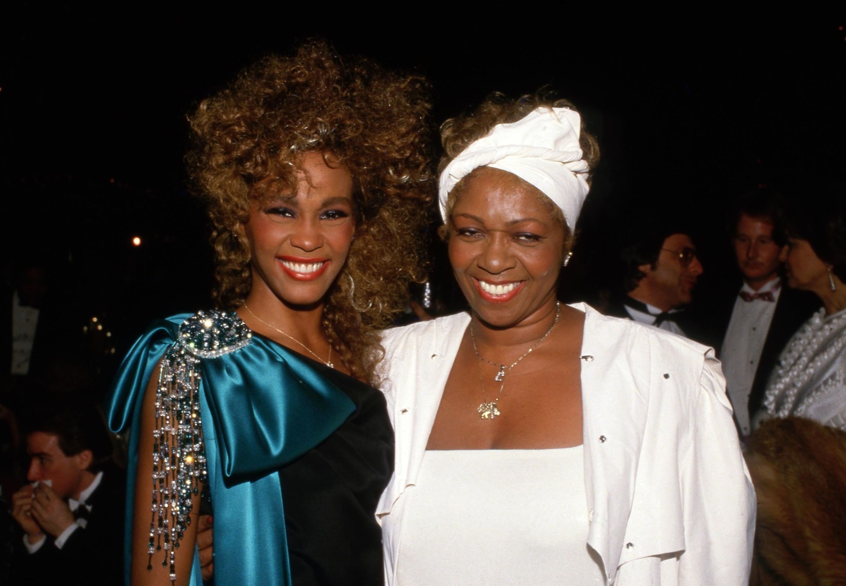 Whitney Houstonová s maminkou, 13. 4. 1999 - Cissy Houstonová (1/5)