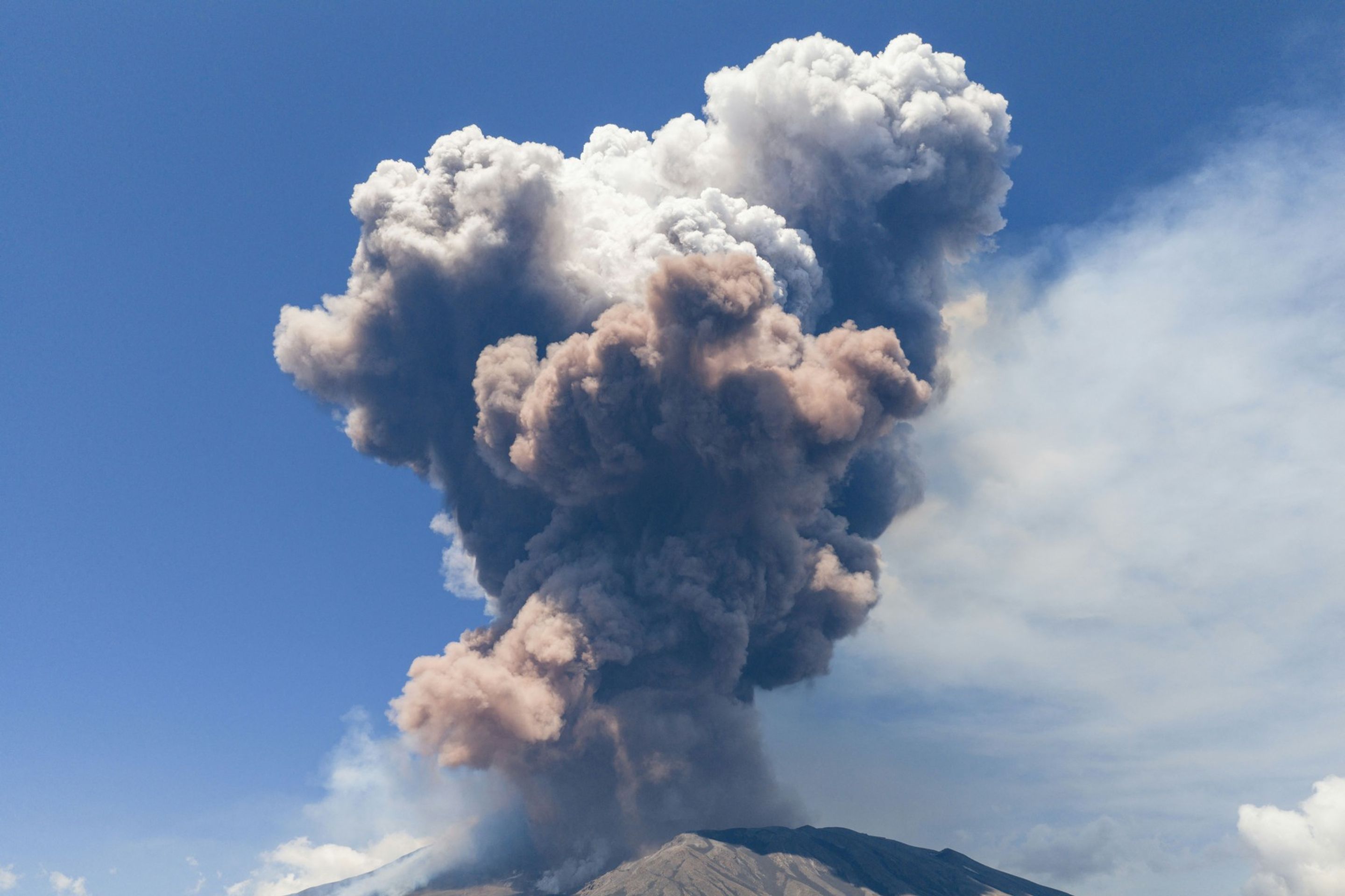 Vulkán Etna, 2. 6. 2025 - Etna (1/18)
