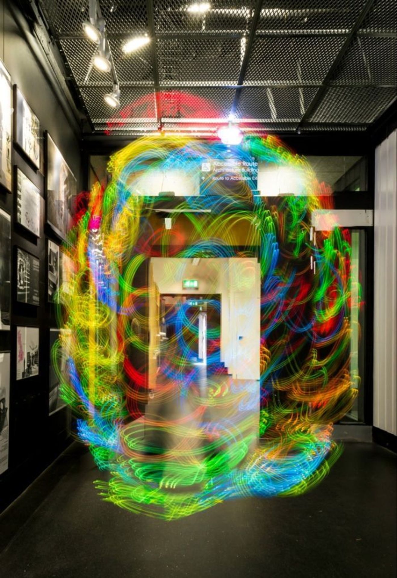 Muž vyfotil wi-fi záření - 5 - GALERIE: Muž vyfotil wi-fi záření (5/8)