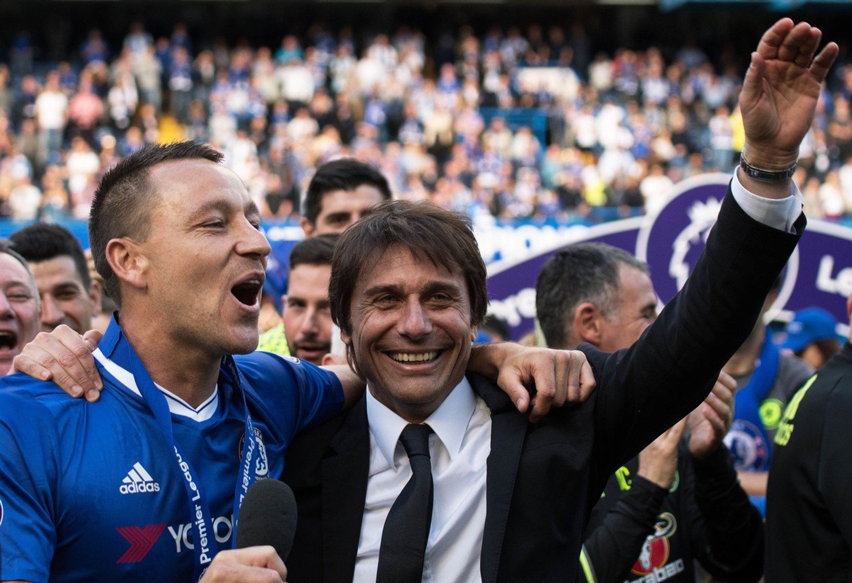 John Terry - GALERIE: John Terry oznámil, že končí fotbalovou kariéru (2/5)