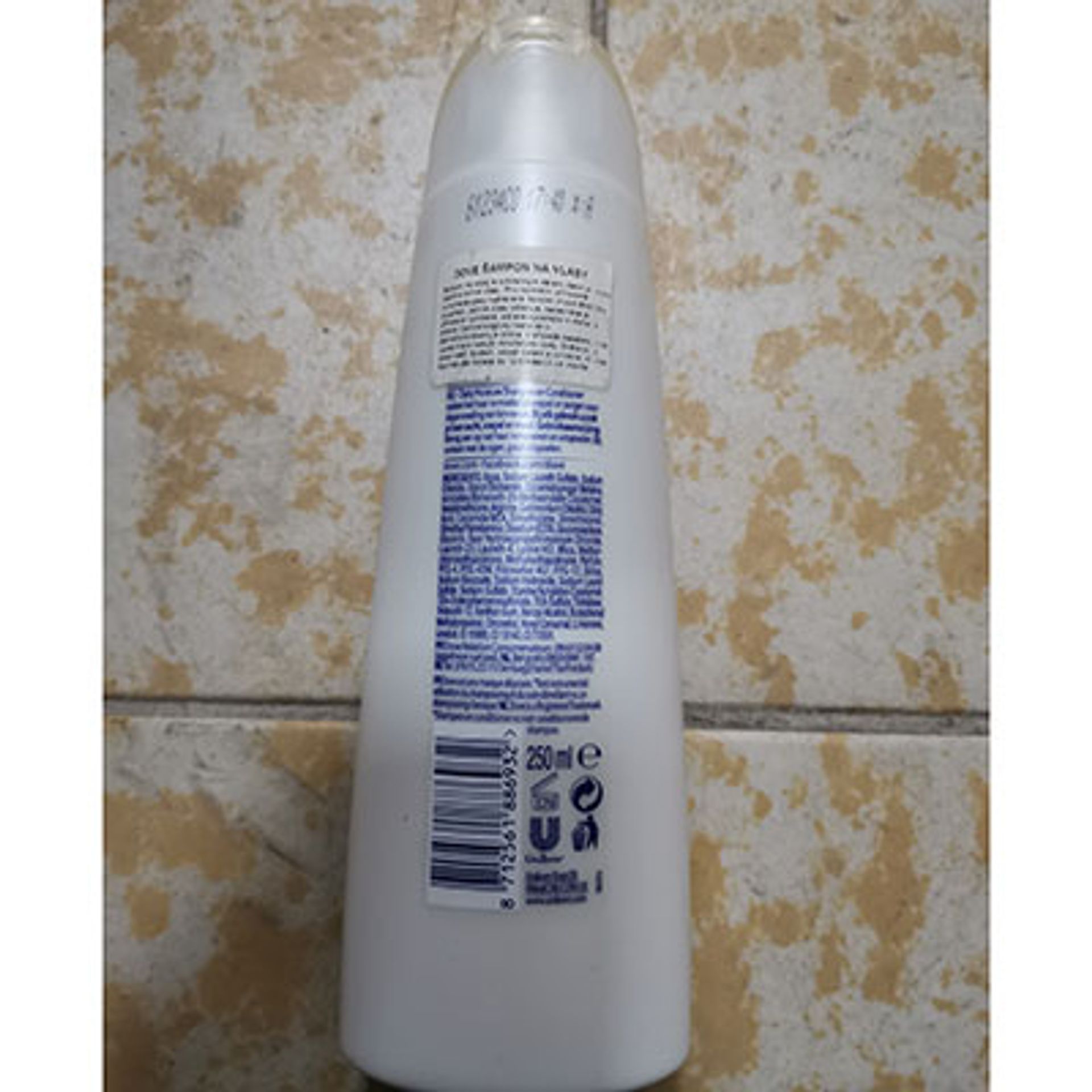 Dove NUTRITIVE SOLUTIONS Daily Moisture (2) - Závadná kosmetika (18/38)
