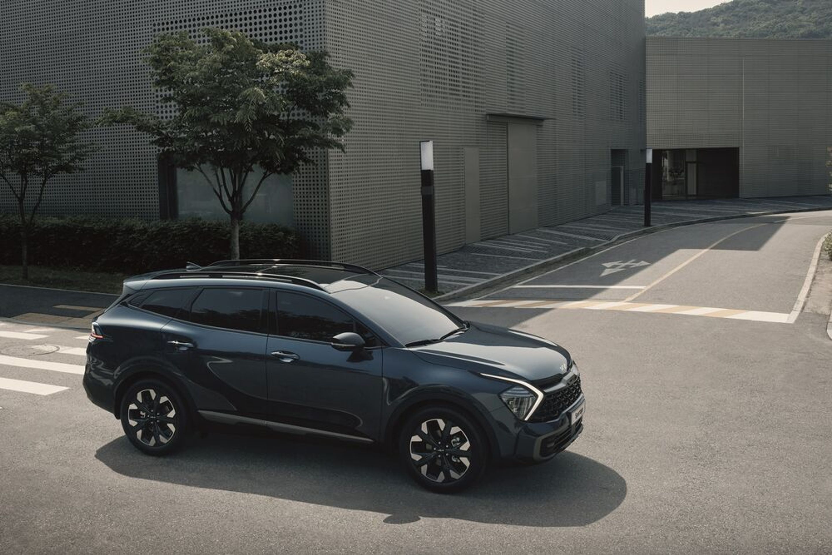 Pátá generace SUV Kia Sportage - 10 - Fotogalerie: Kia ukázala novou podobu SUV Sportage (7/7)