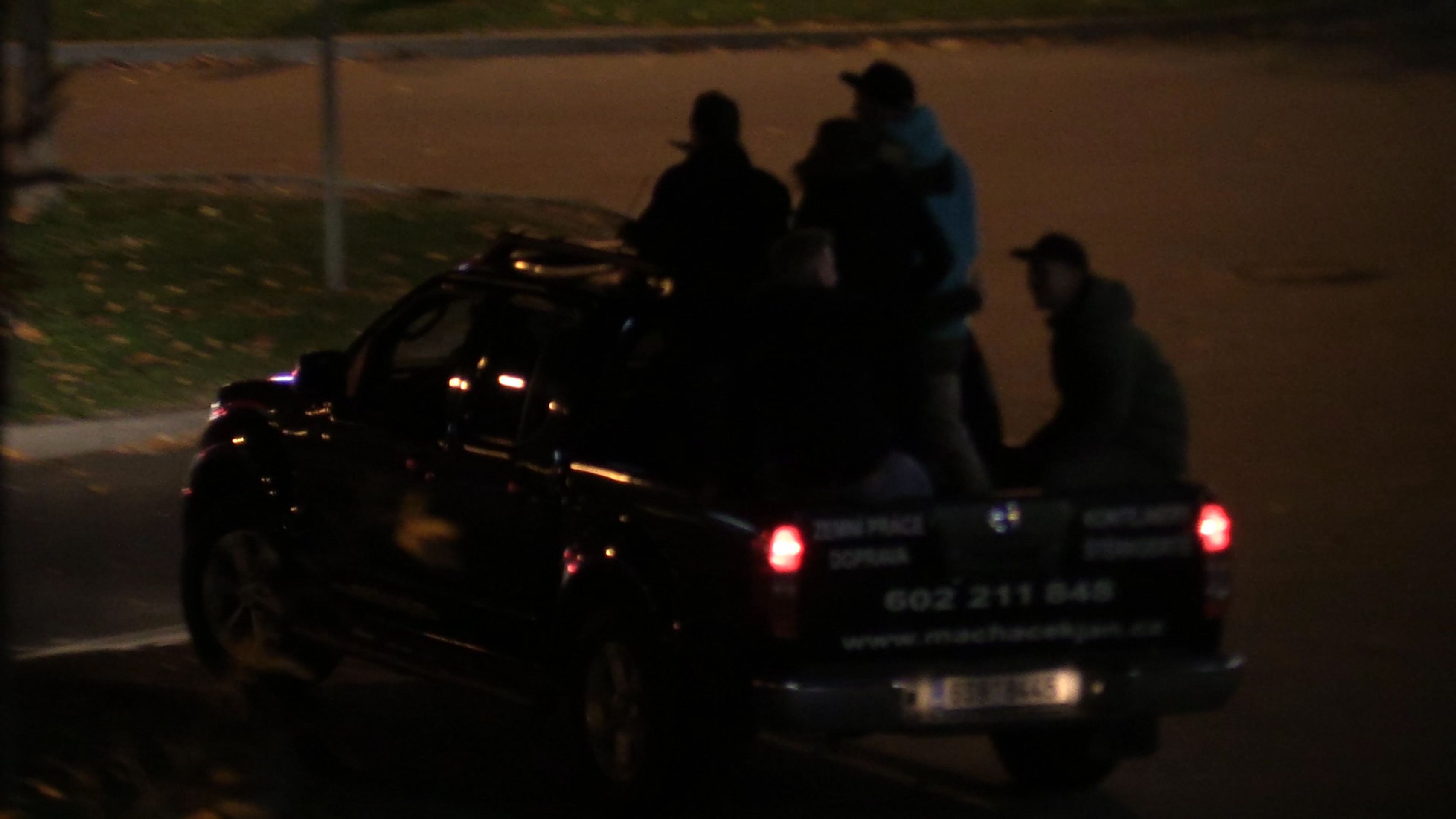 Na nepovolený sraz „tuningářů“ v Praze si došlápla policie - 1 - GALERIE: Na nepovolený sraz „tuningářů“ v Praze si došlápla policie (15/15)