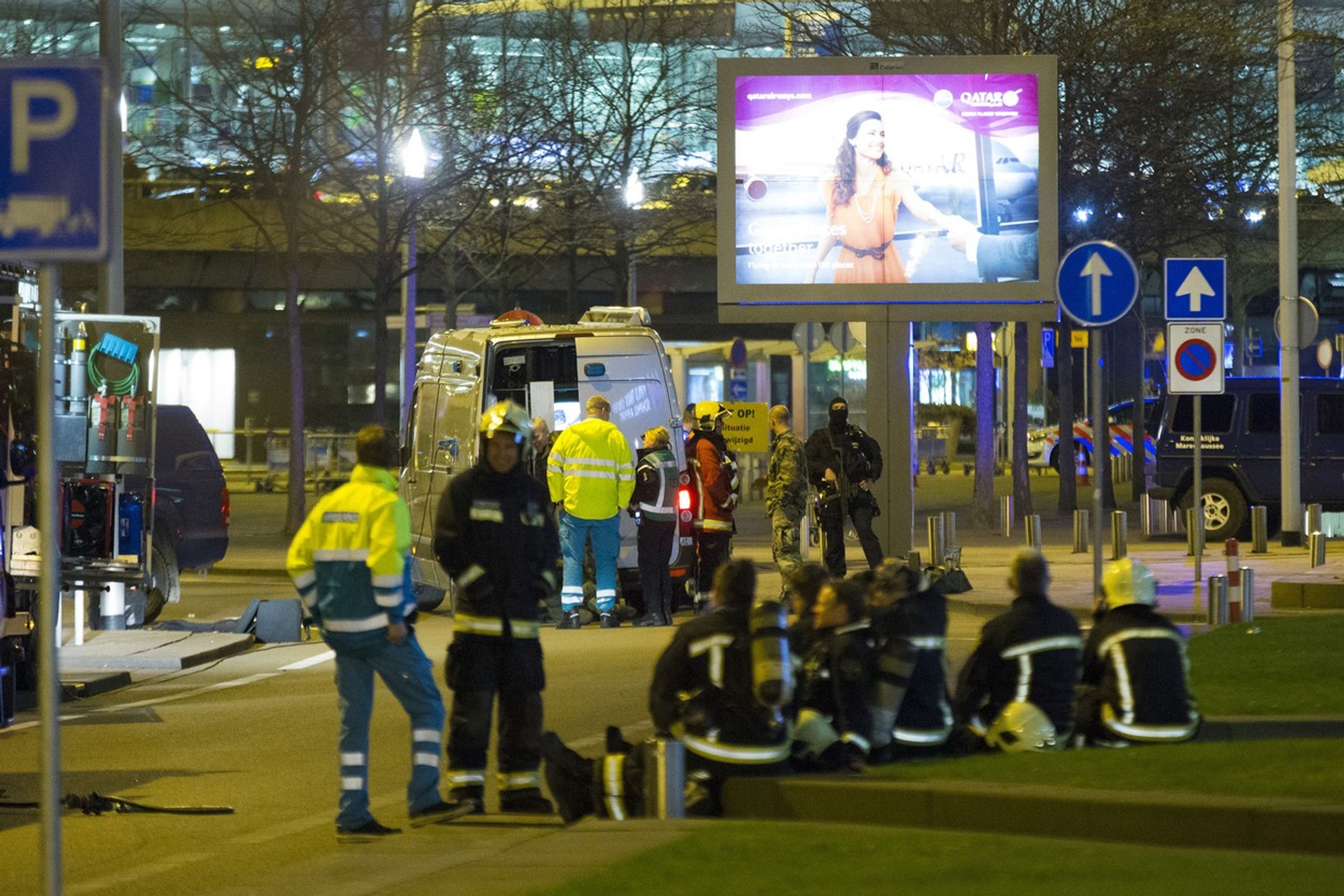 Policie uzavřela letiště v Amsterdamu - GALERIE: Evakuace amsterdamského letiště (3/8)
