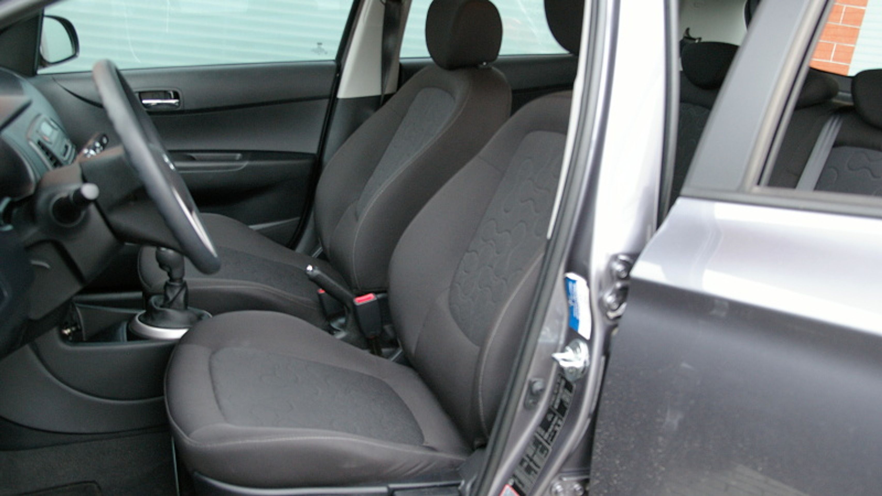Hyundai i20-4 - GALERIE Hyundai i20 (3/7)