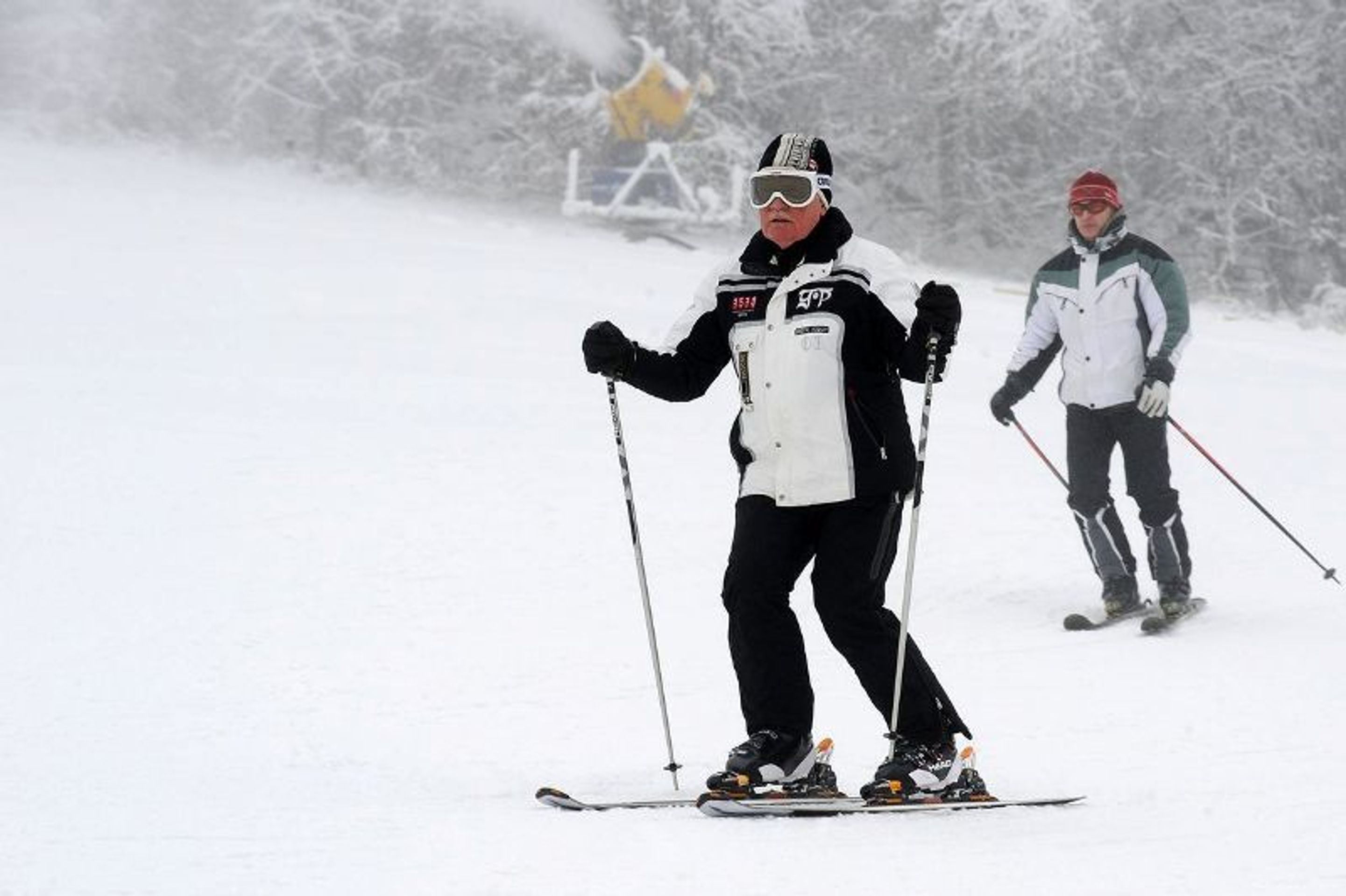 Exprezident Klaus lyžuje na Monínci - 8 - GALERIE: Klaus lyžuje na Monínci v roce 2014 (22/29)